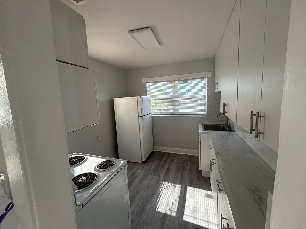 Photo of 1505 SE 2nd Court #3, Fort Lauderdale, FL 33301 (MLS # F10435281)