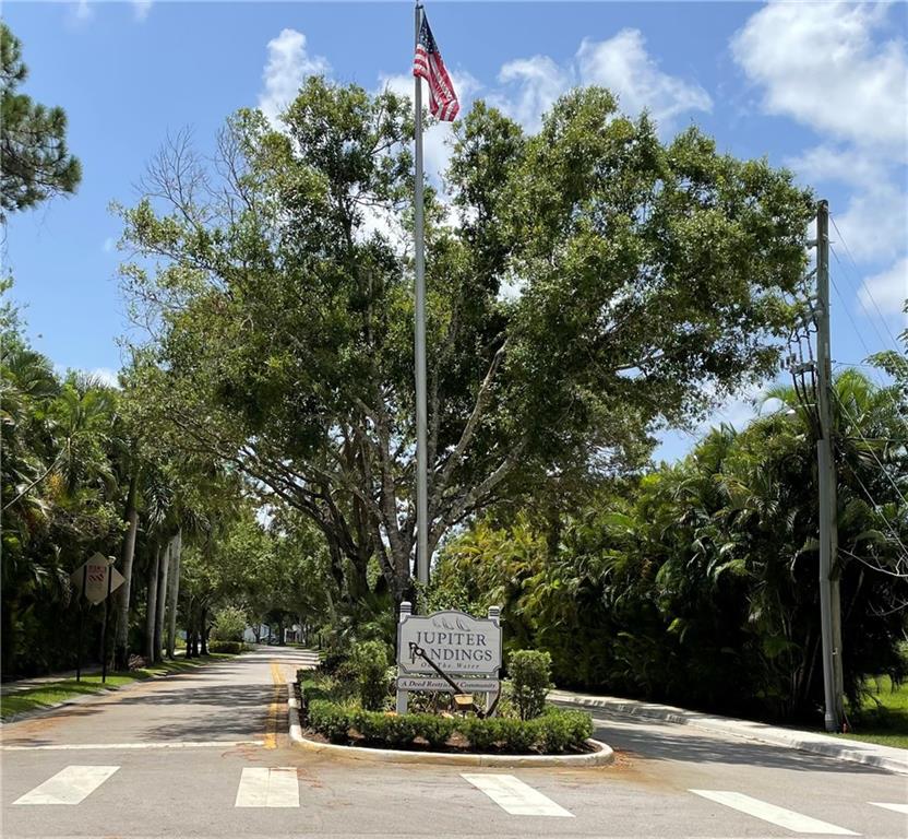 JUPITER LANDINGS - Residential