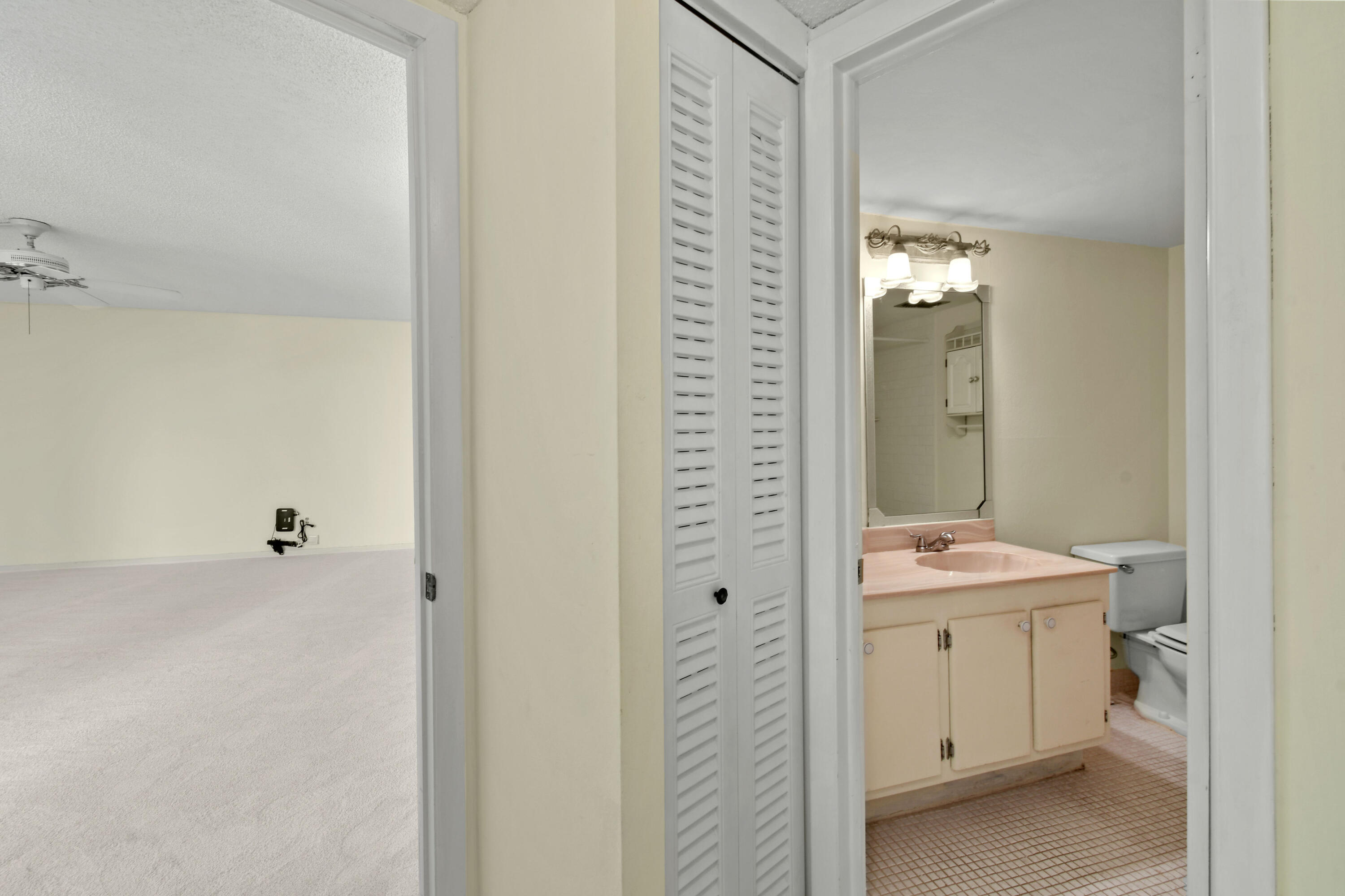 PHOENIX TOWERS CONDO - Residential