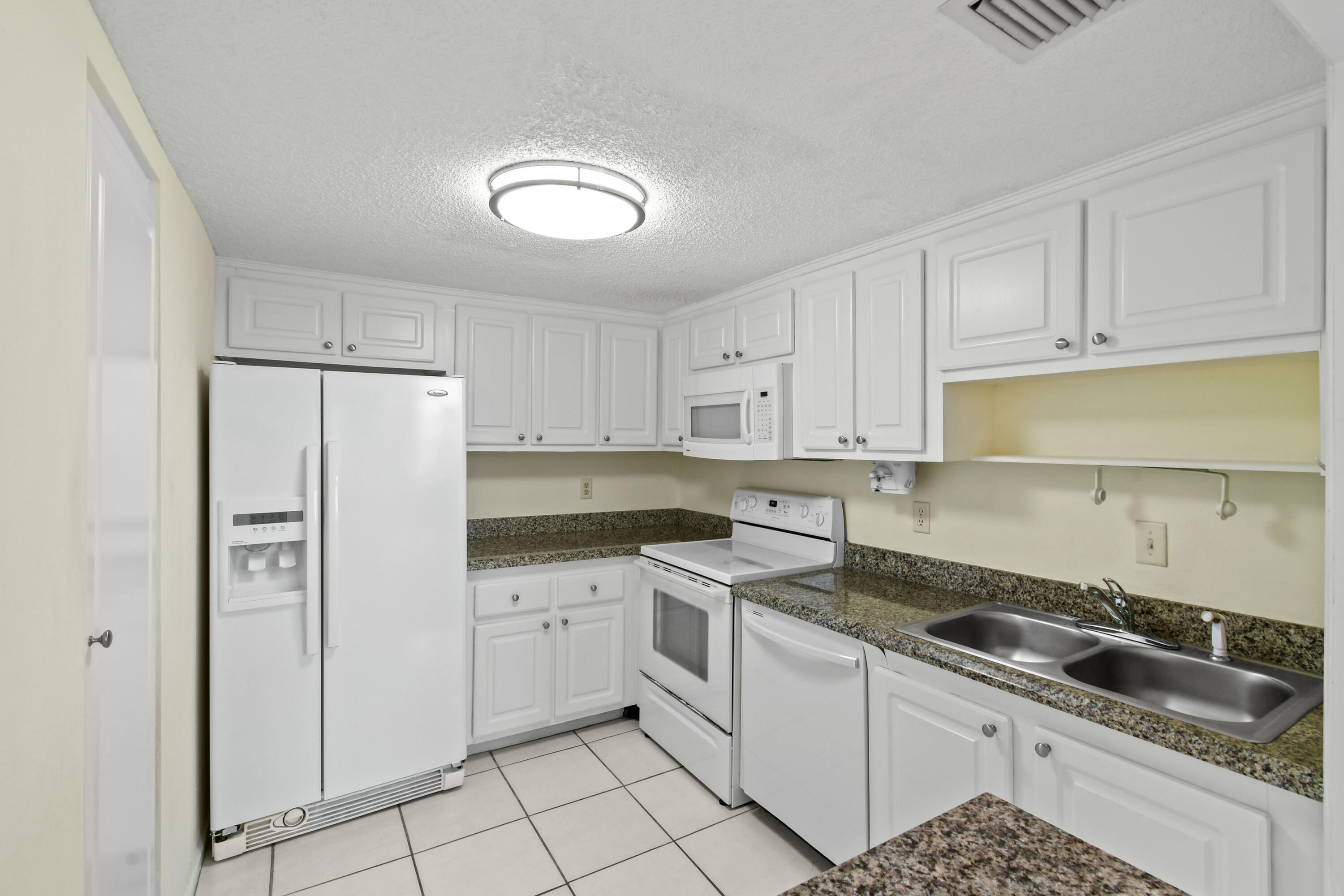 PHOENIX TOWERS CONDO - Residential