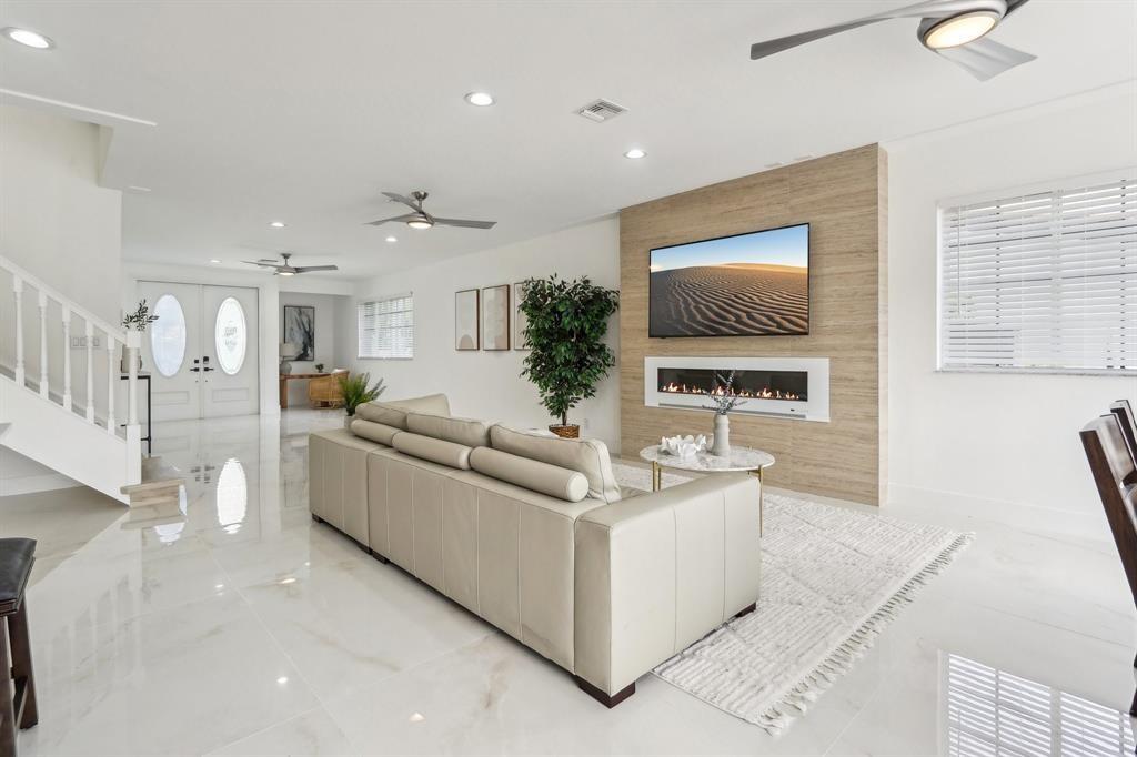 Pompano Isles 27-15 B - Residential