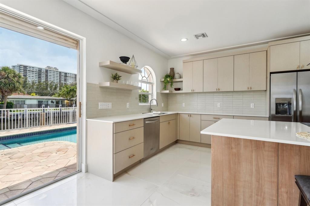 Pompano Isles 27-15 B - Residential