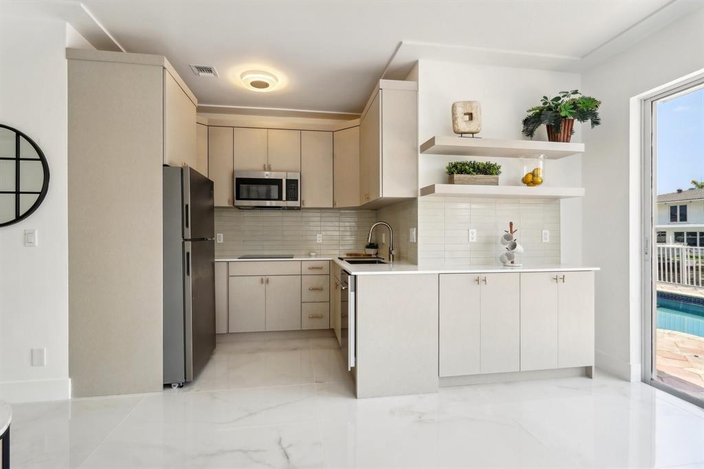 Pompano Isles 27-15 B - Residential