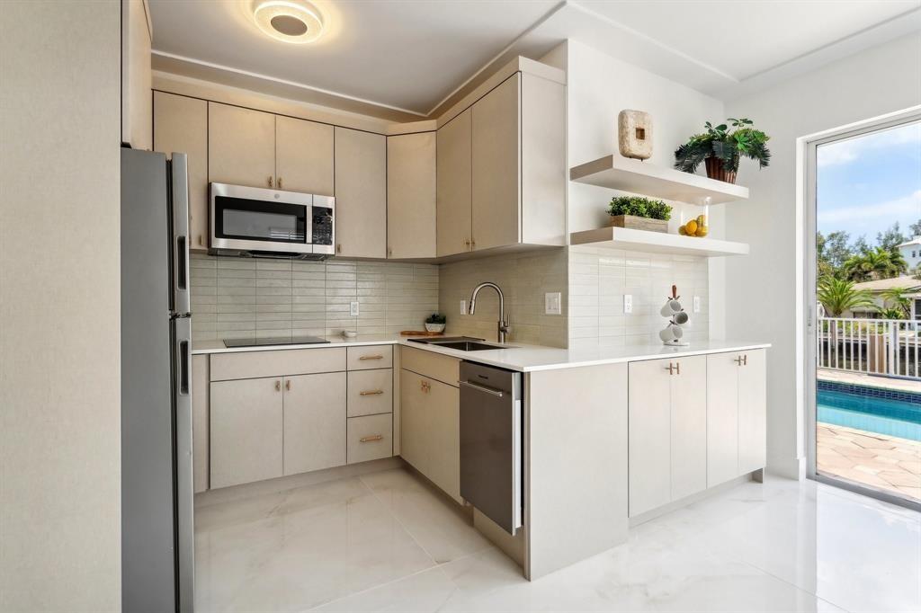 Pompano Isles 27-15 B - Residential