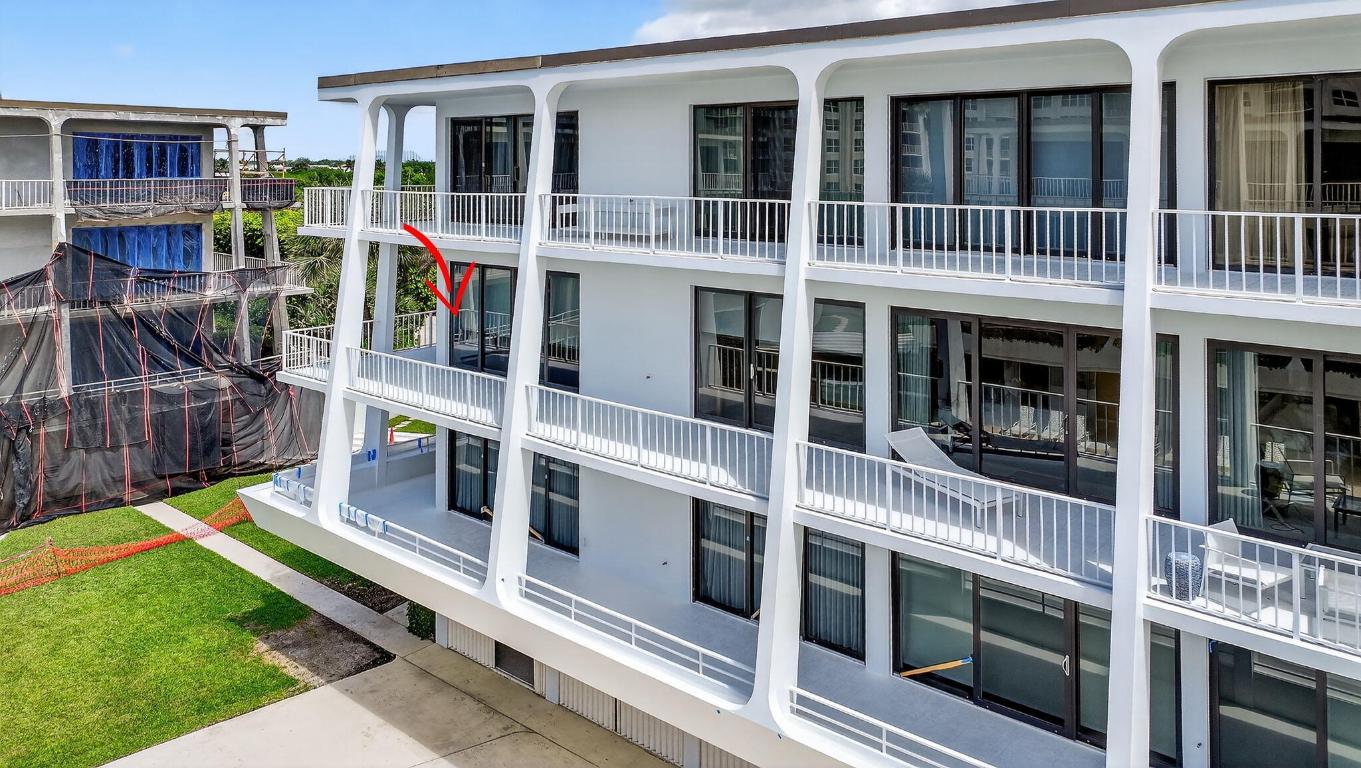 REEF CONDO - Residential