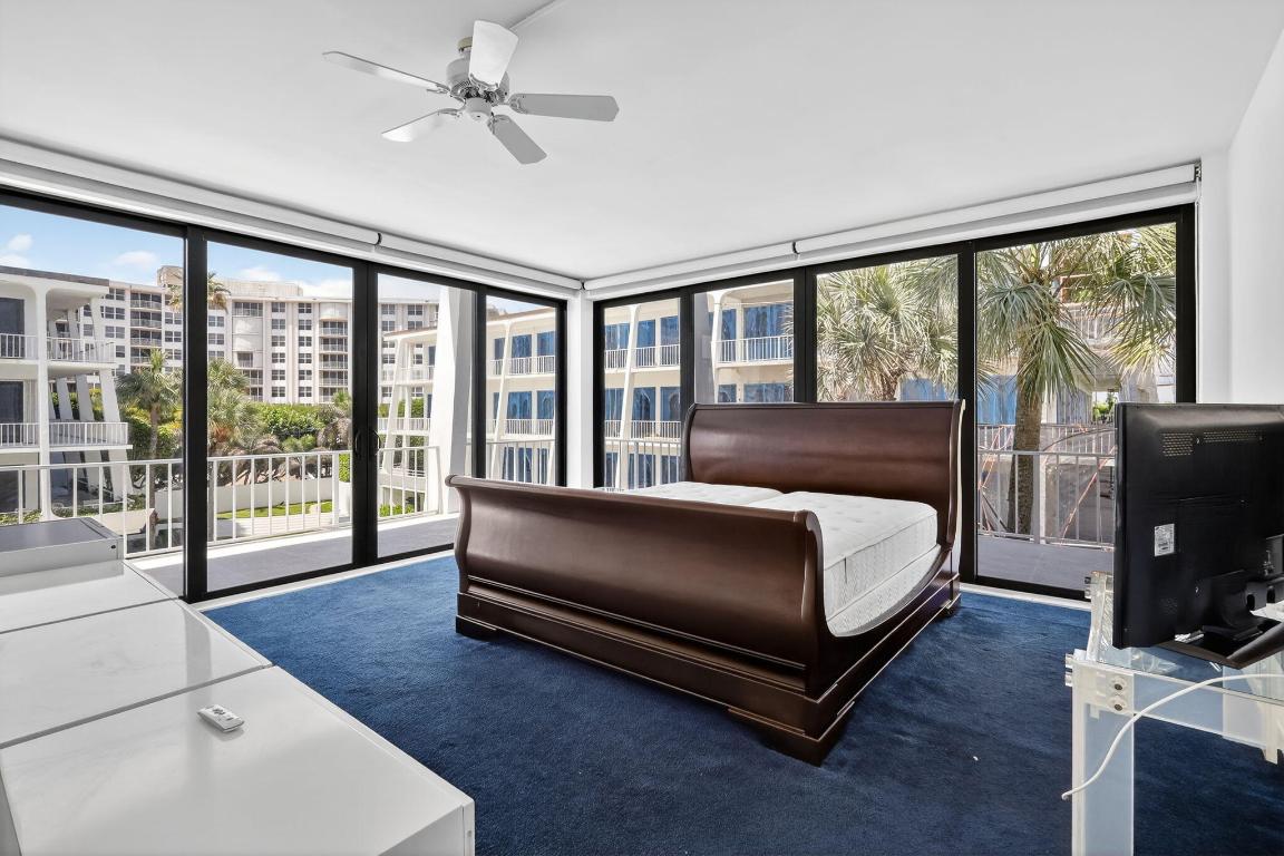 REEF CONDO - Residential