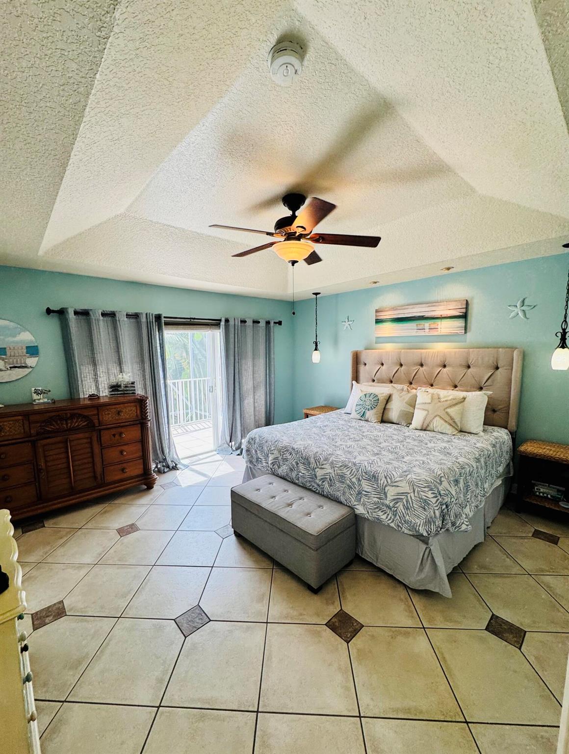 MADISON GREEN - Residential