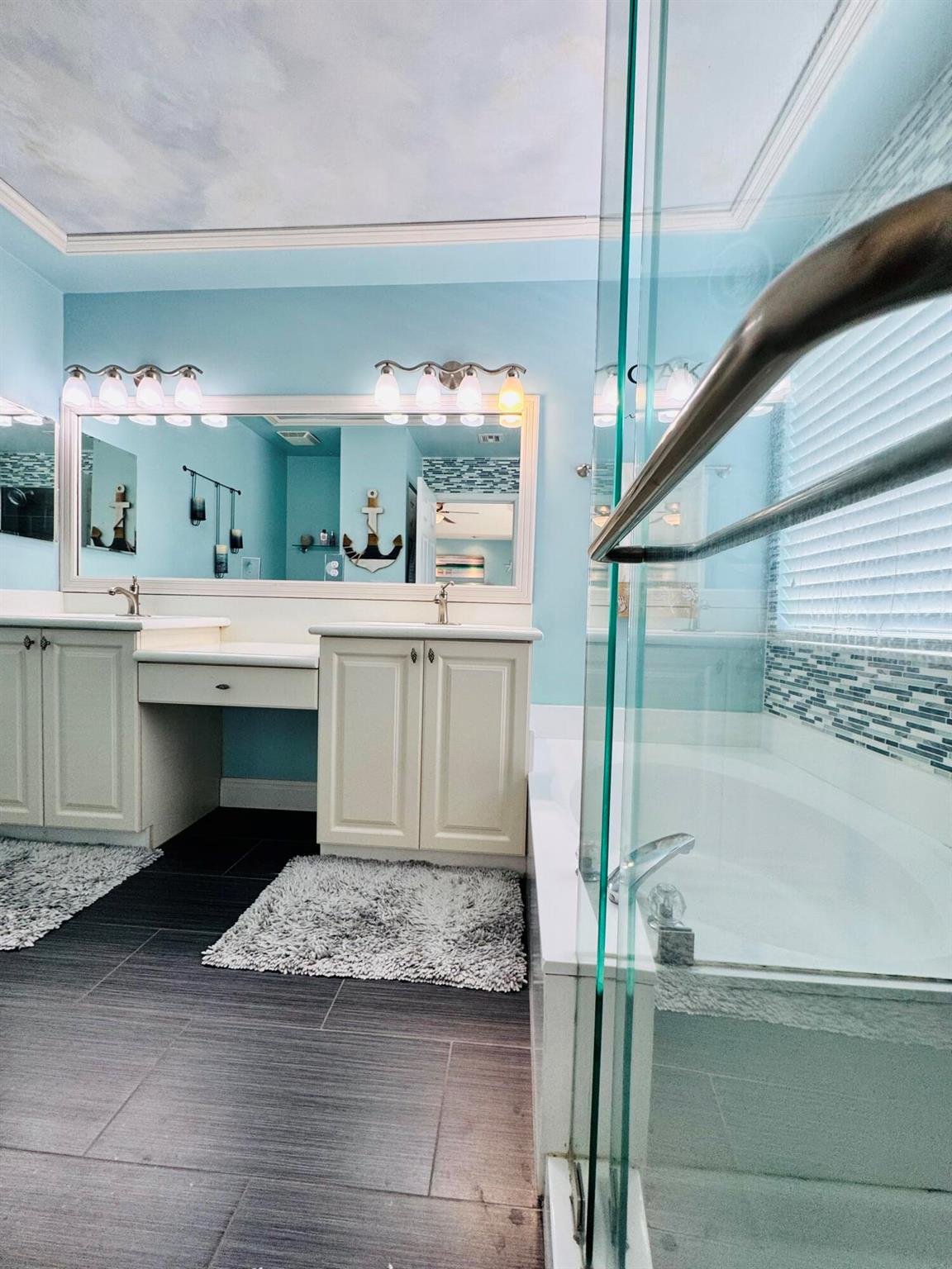 MADISON GREEN - Residential