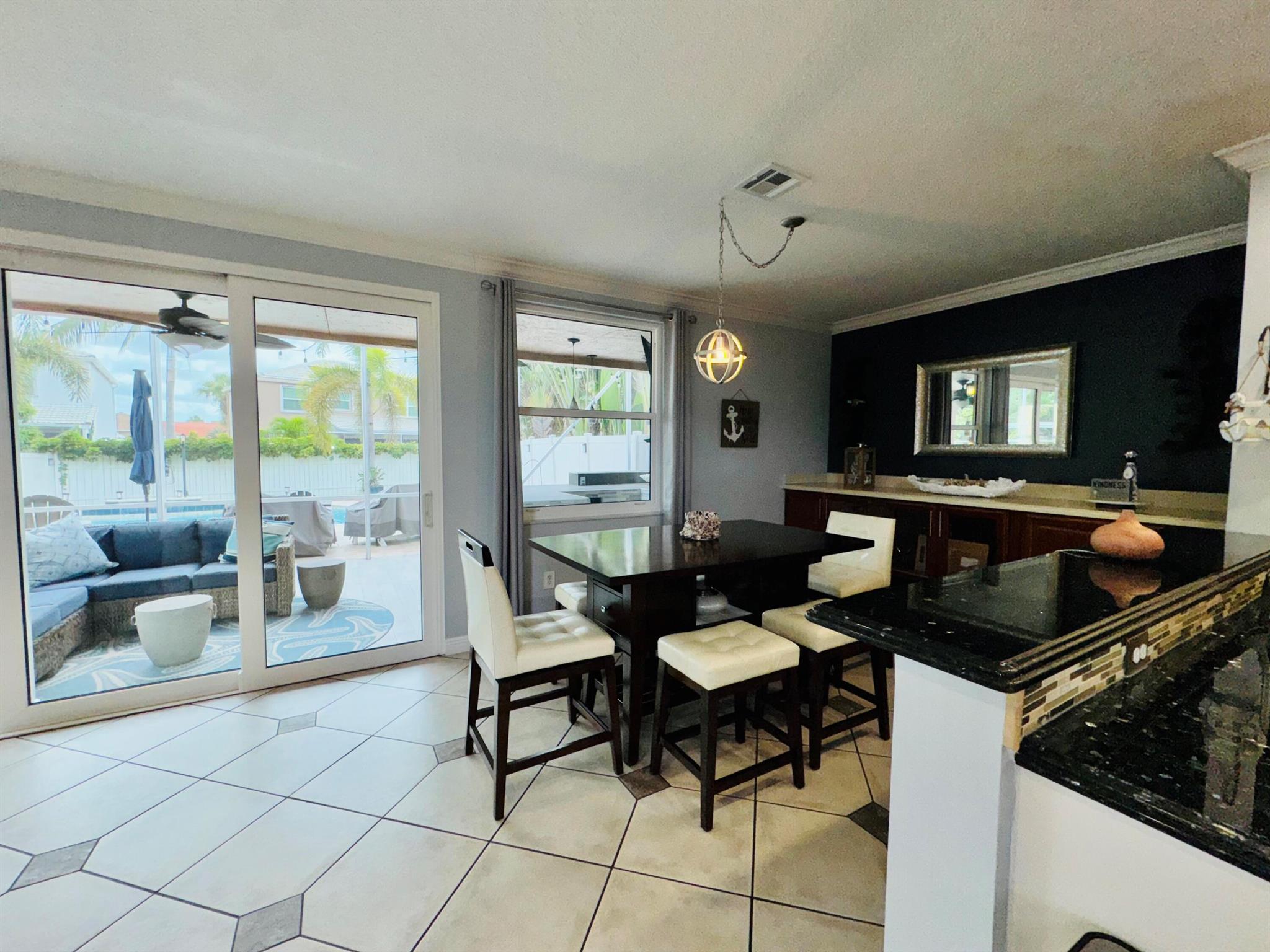 MADISON GREEN - Residential