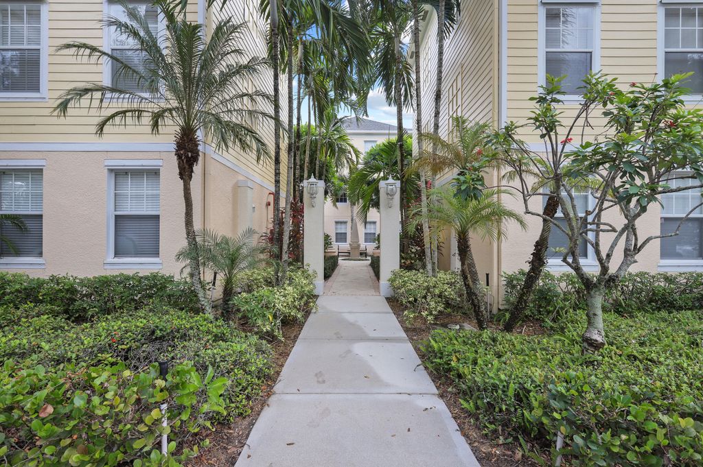 Photo of 225 Murcia Drive #313, Jupiter, FL 33458 (MLS # R10932003)