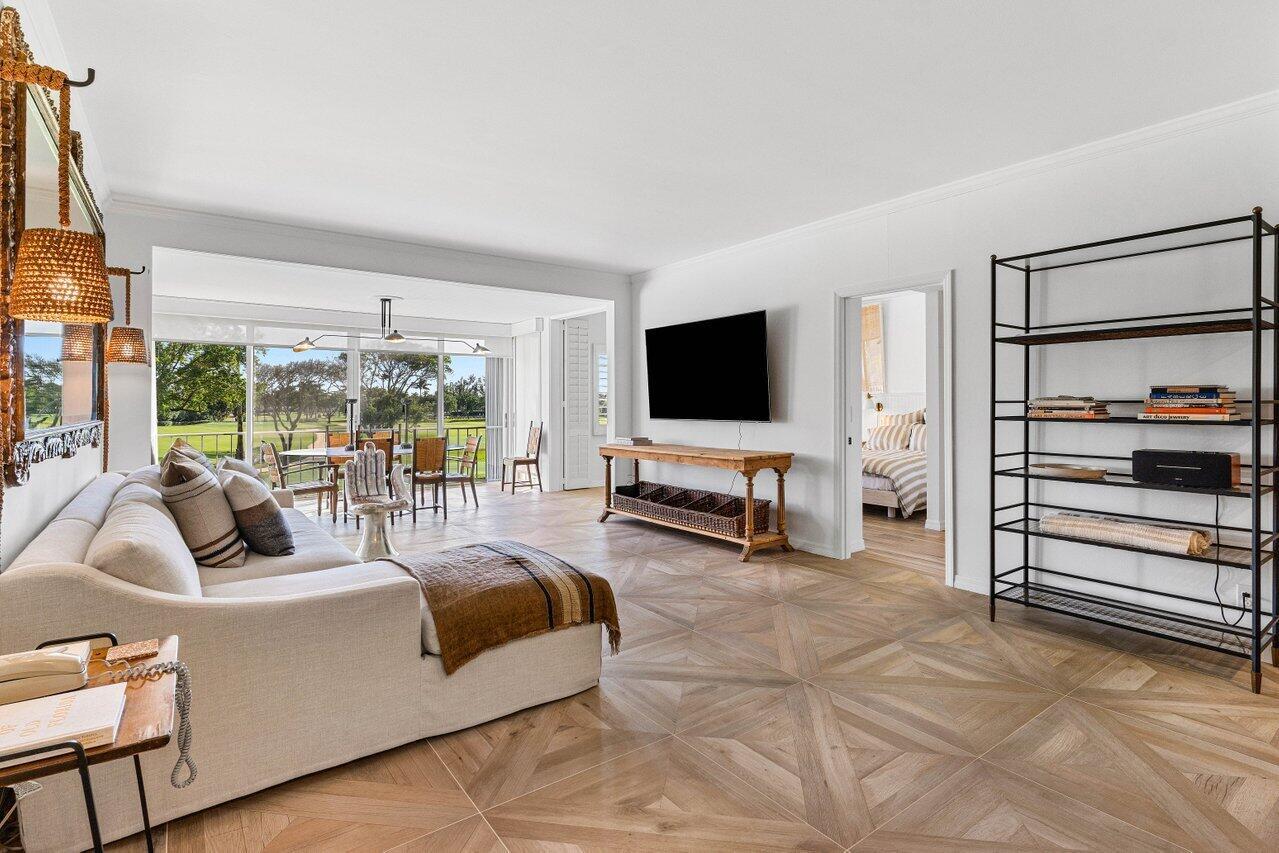 HILLSIDE HOUSE OF GULFSTR - Residential