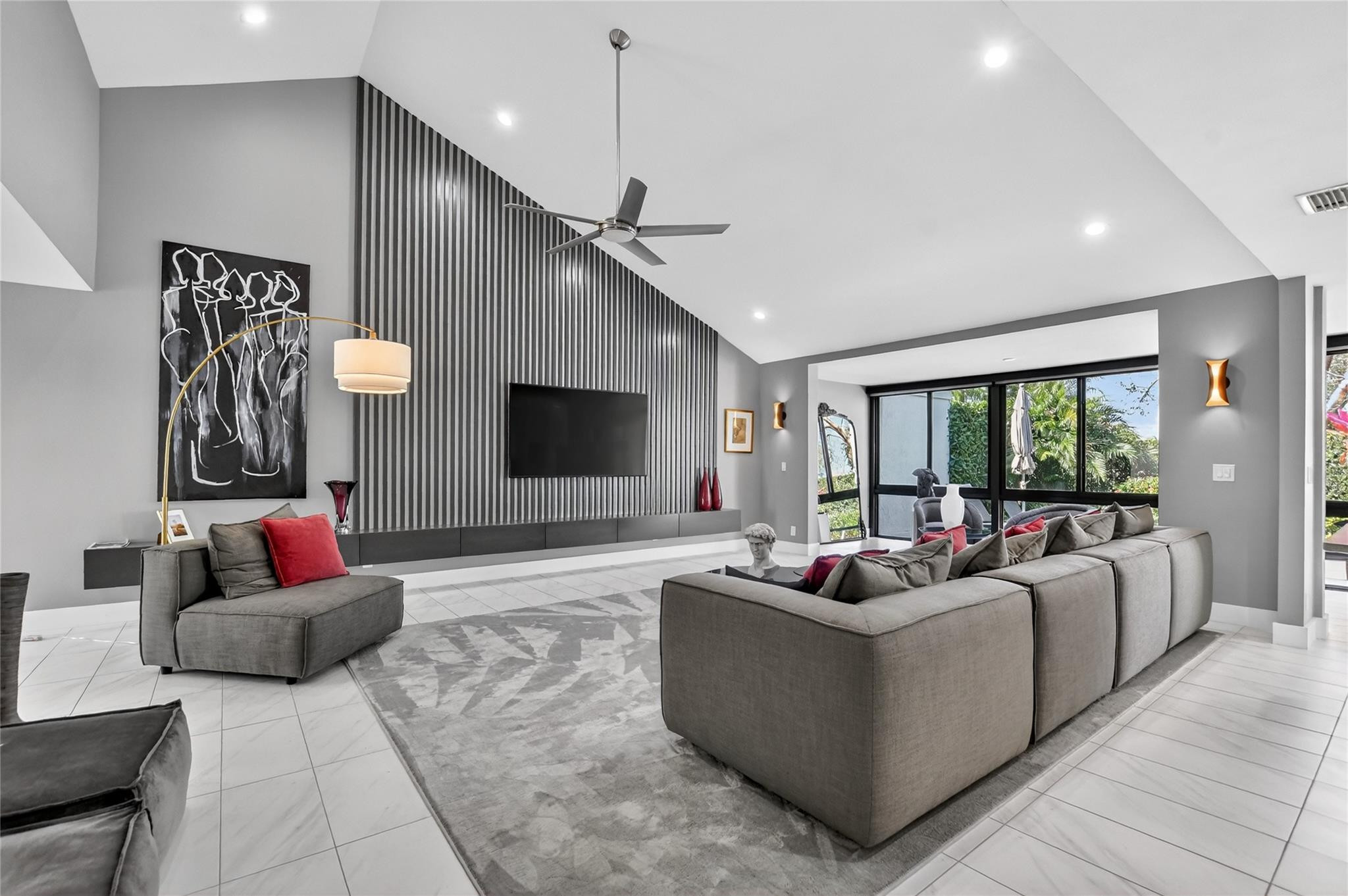 PEPPERTREE - Residential