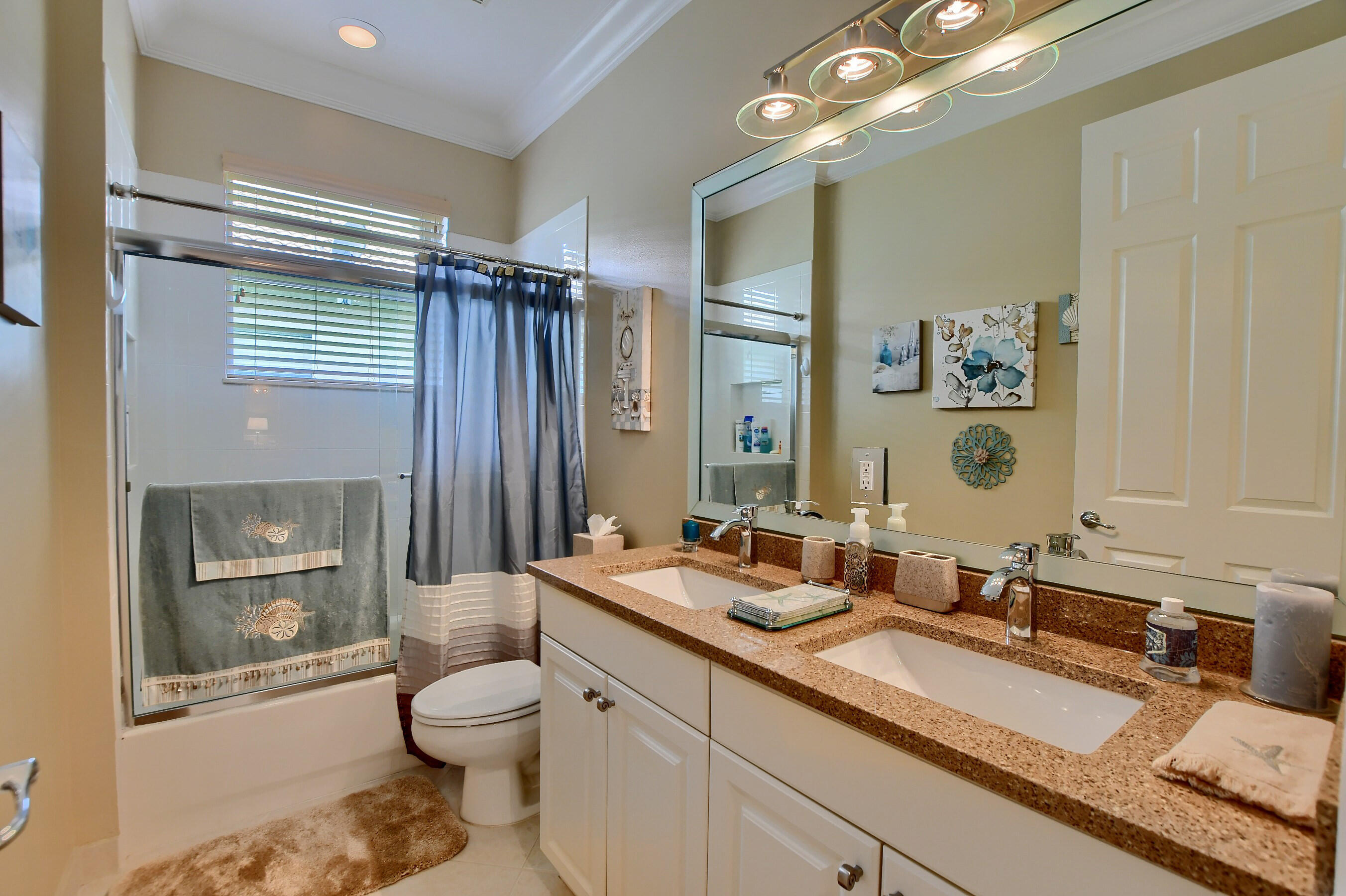 SATURNIA ISLES - Residential