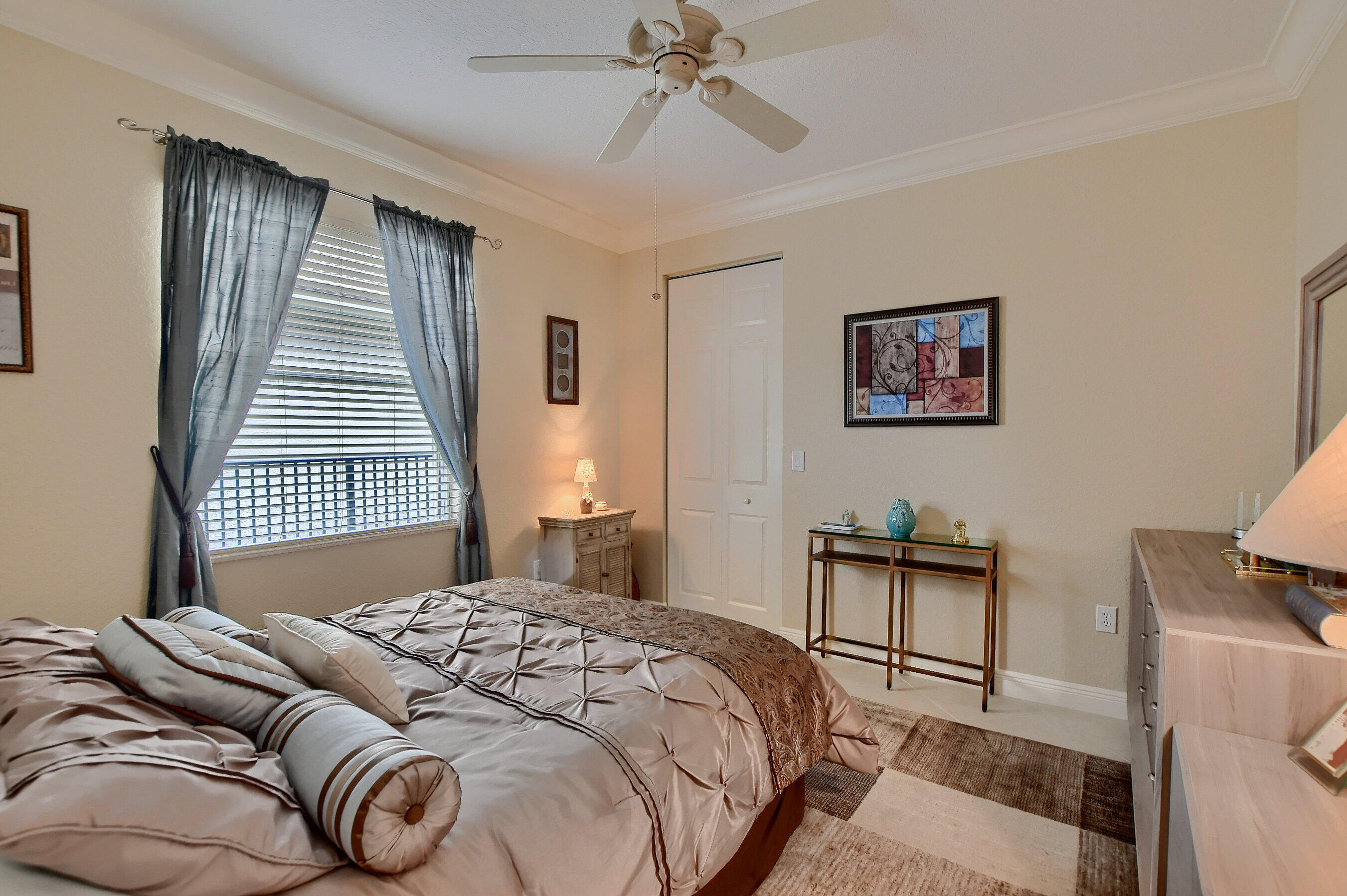 SATURNIA ISLES - Residential