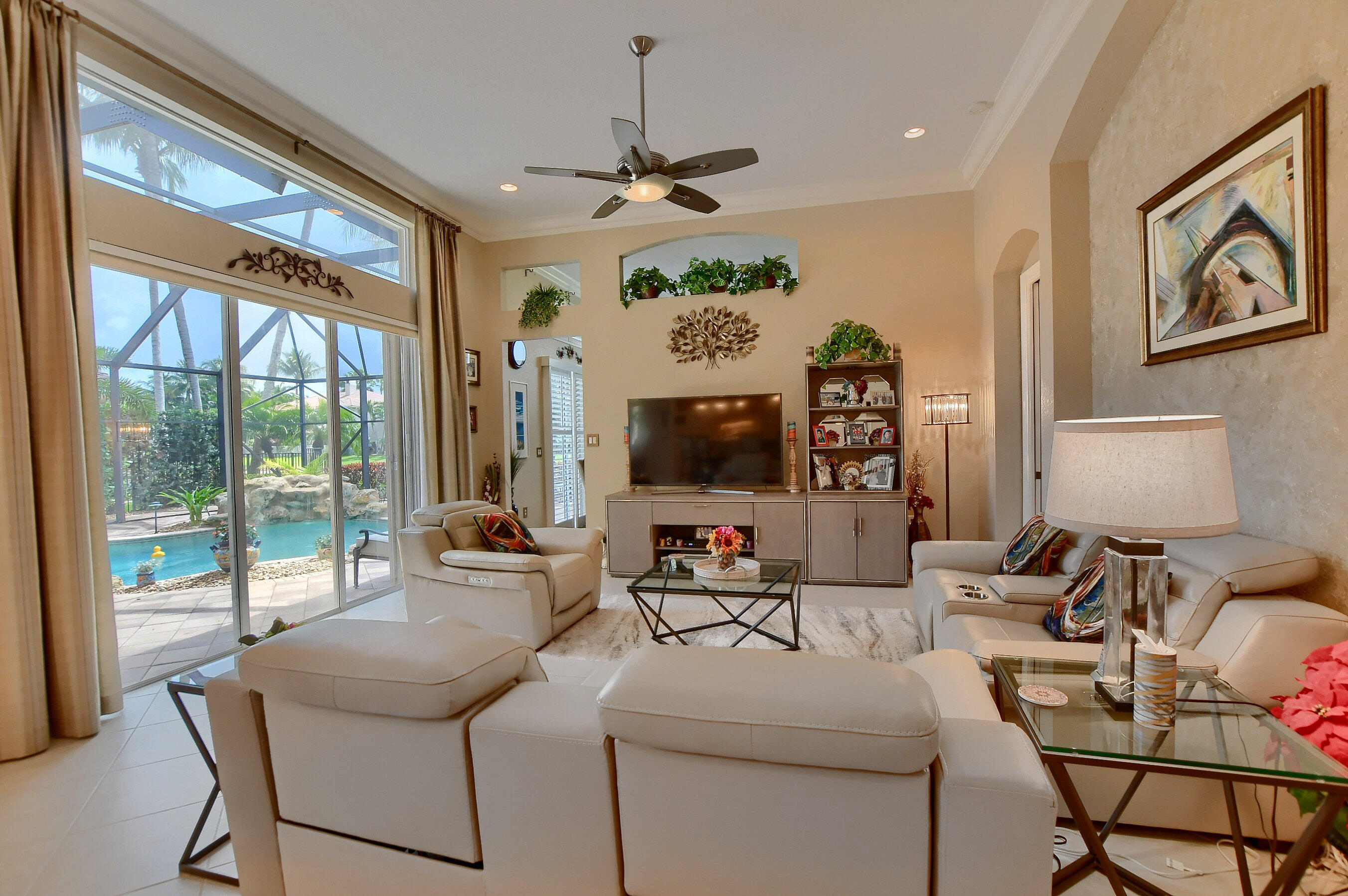 SATURNIA ISLES - Residential