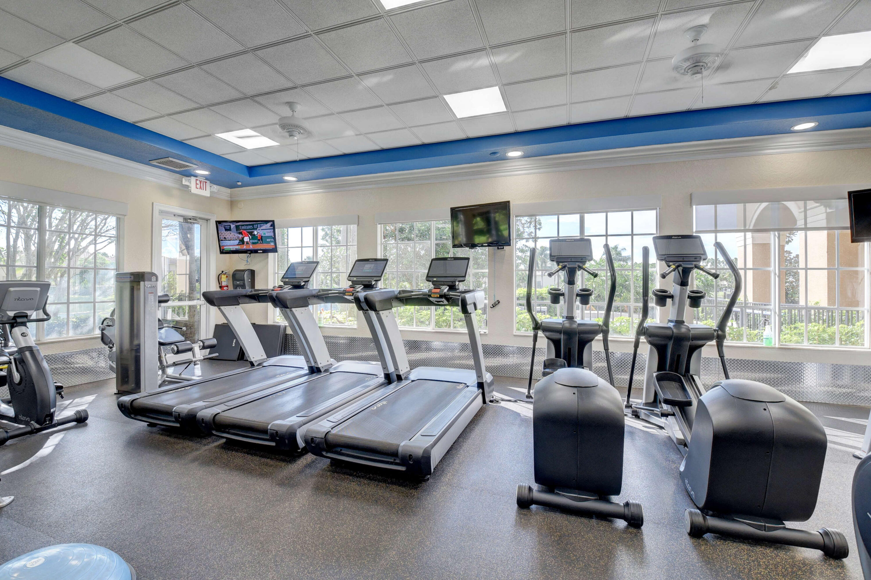 SATURNIA ISLES - Residential