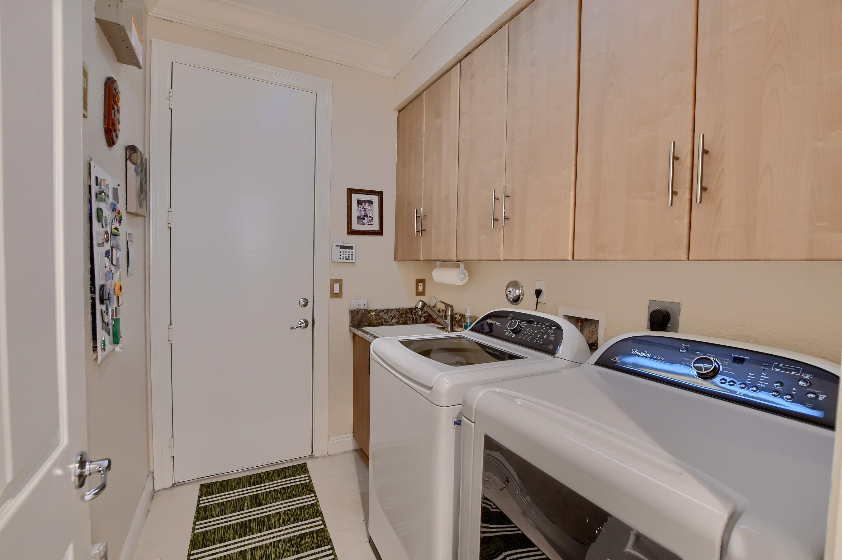 SATURNIA ISLES - Residential