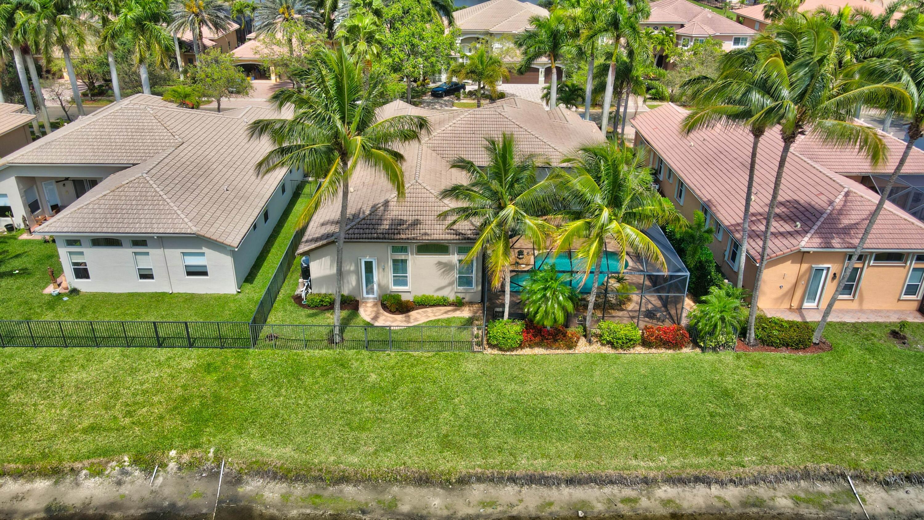 SATURNIA ISLES - Residential