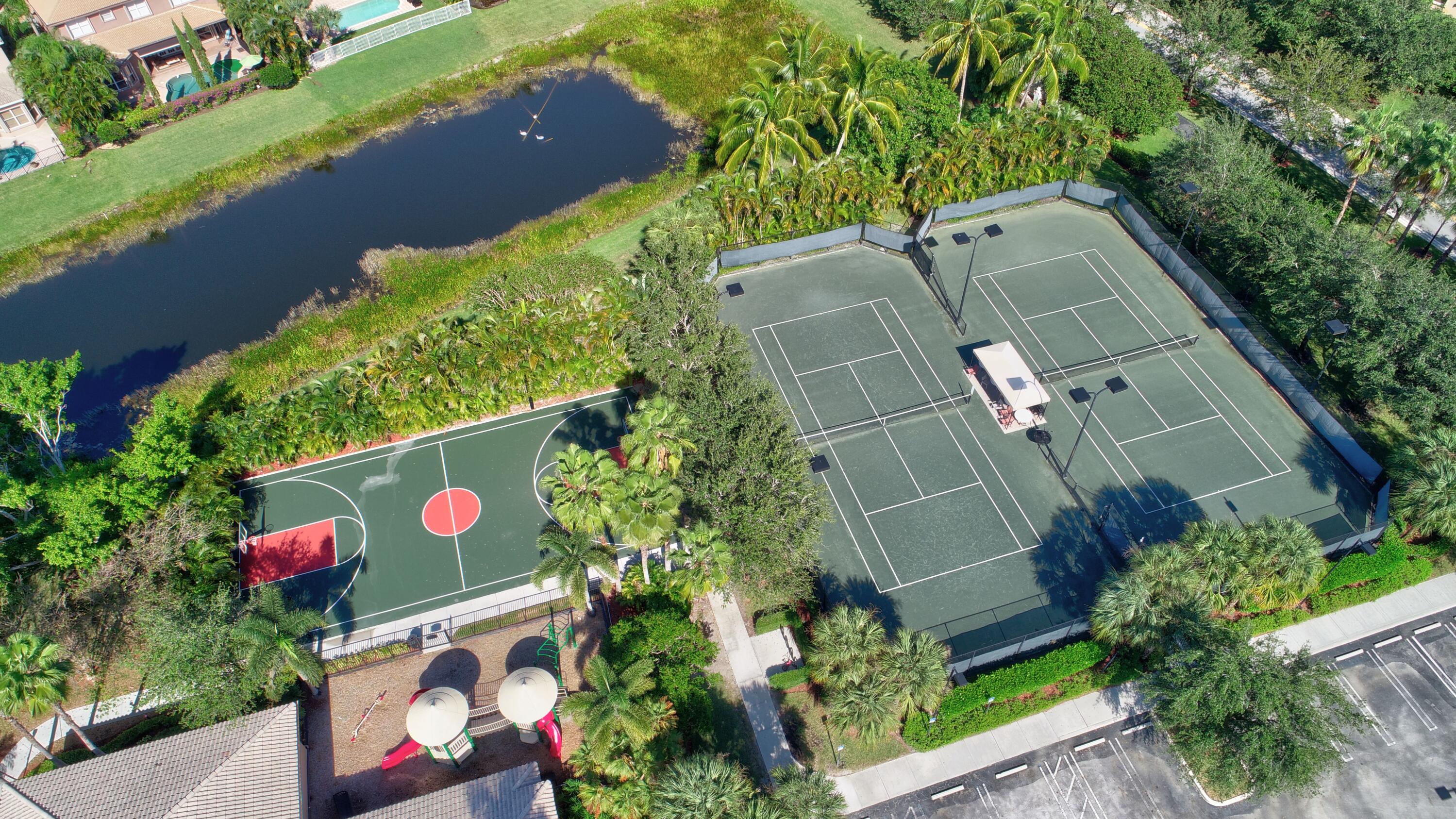 SATURNIA ISLES - Residential