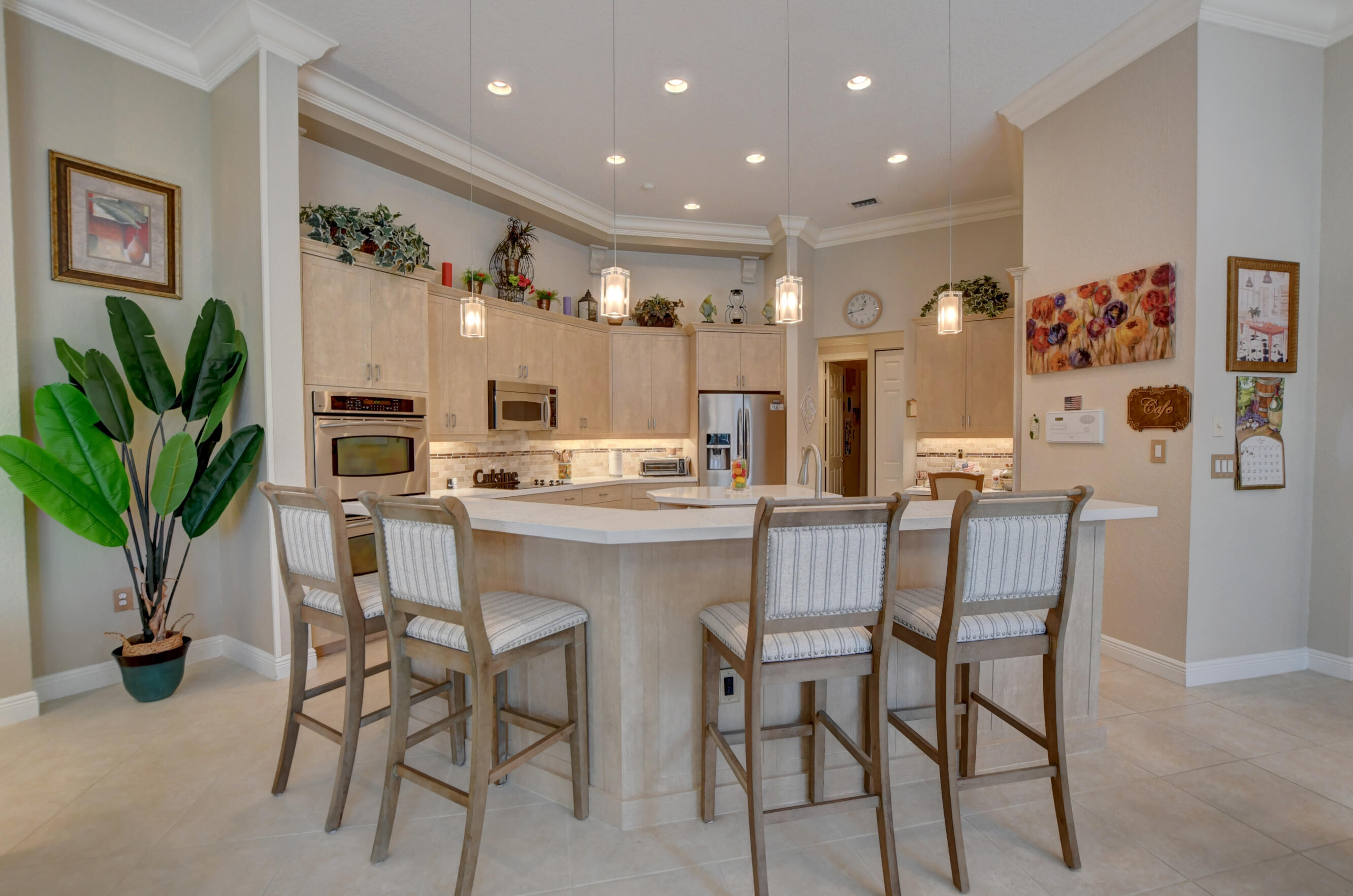 SATURNIA ISLES - Residential