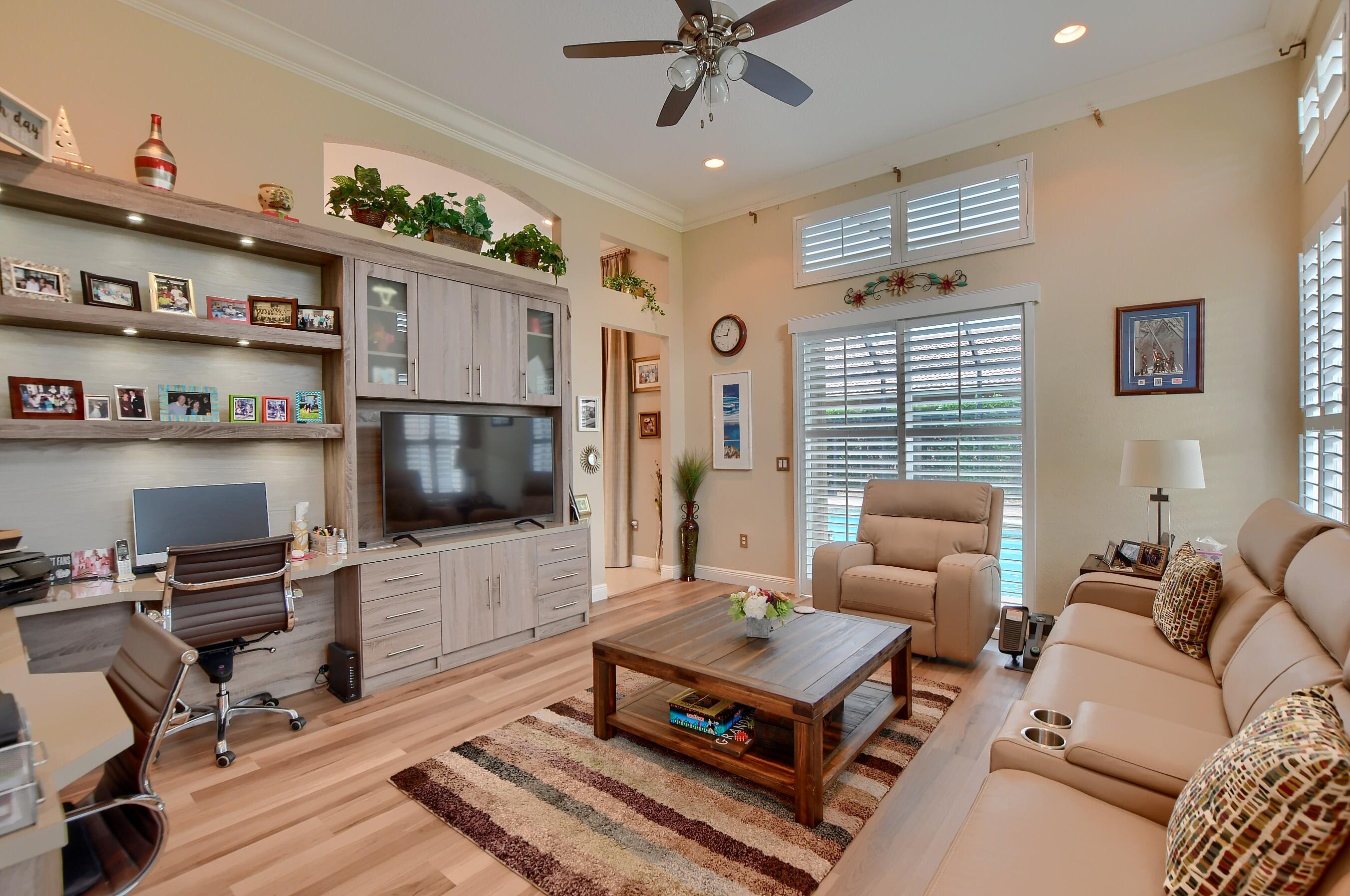 SATURNIA ISLES - Residential