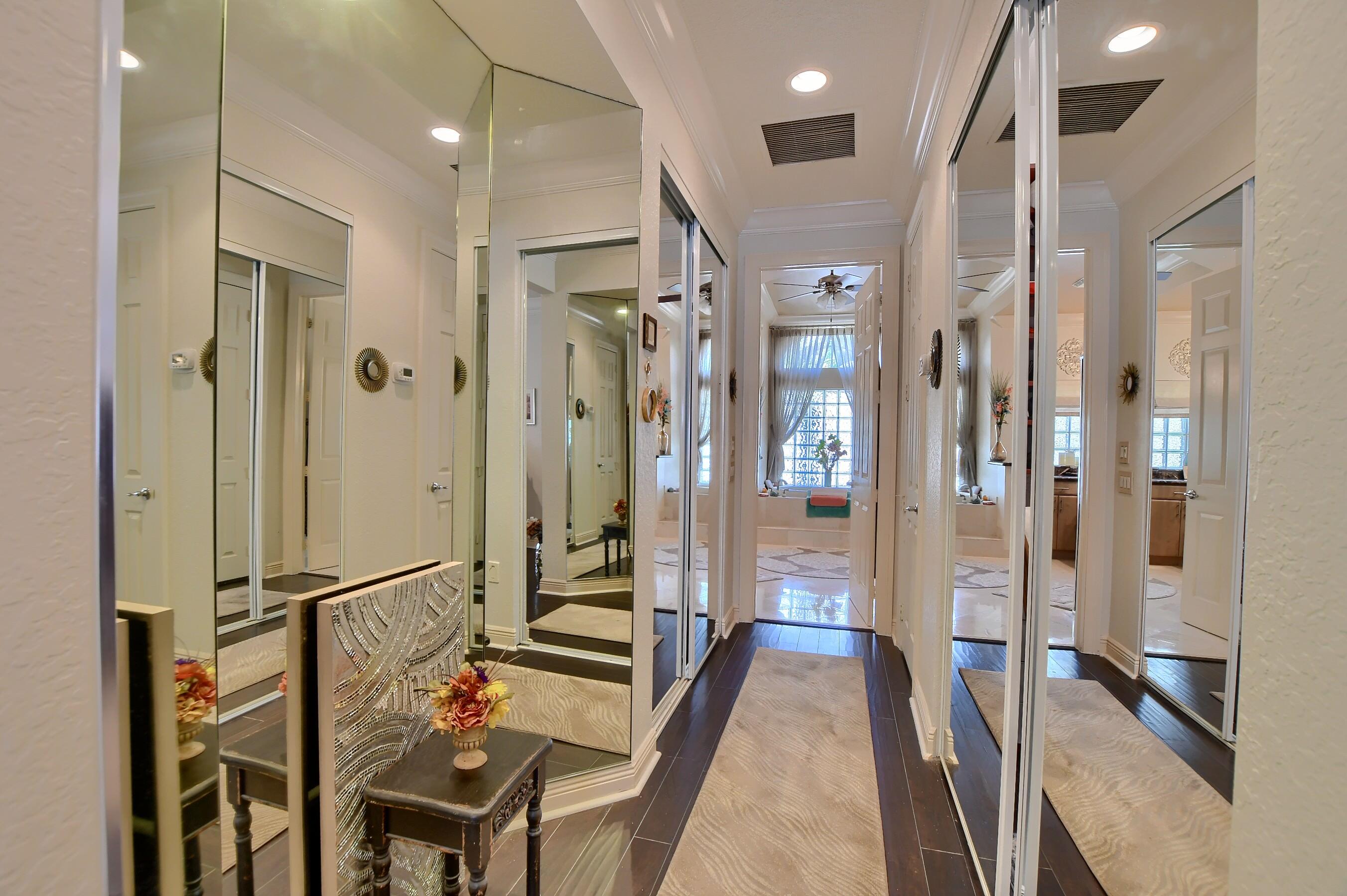 SATURNIA ISLES - Residential