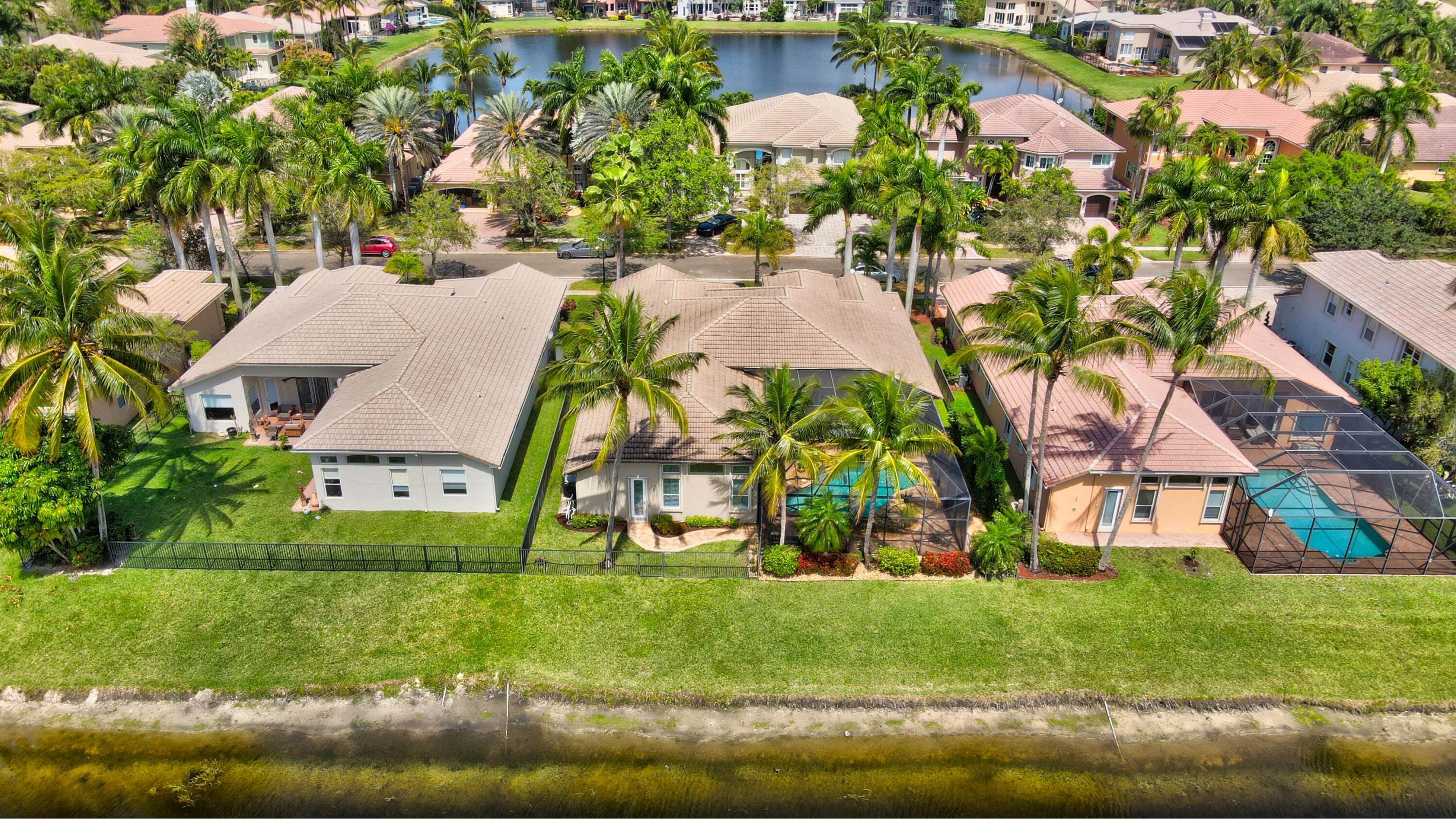 SATURNIA ISLES - Residential