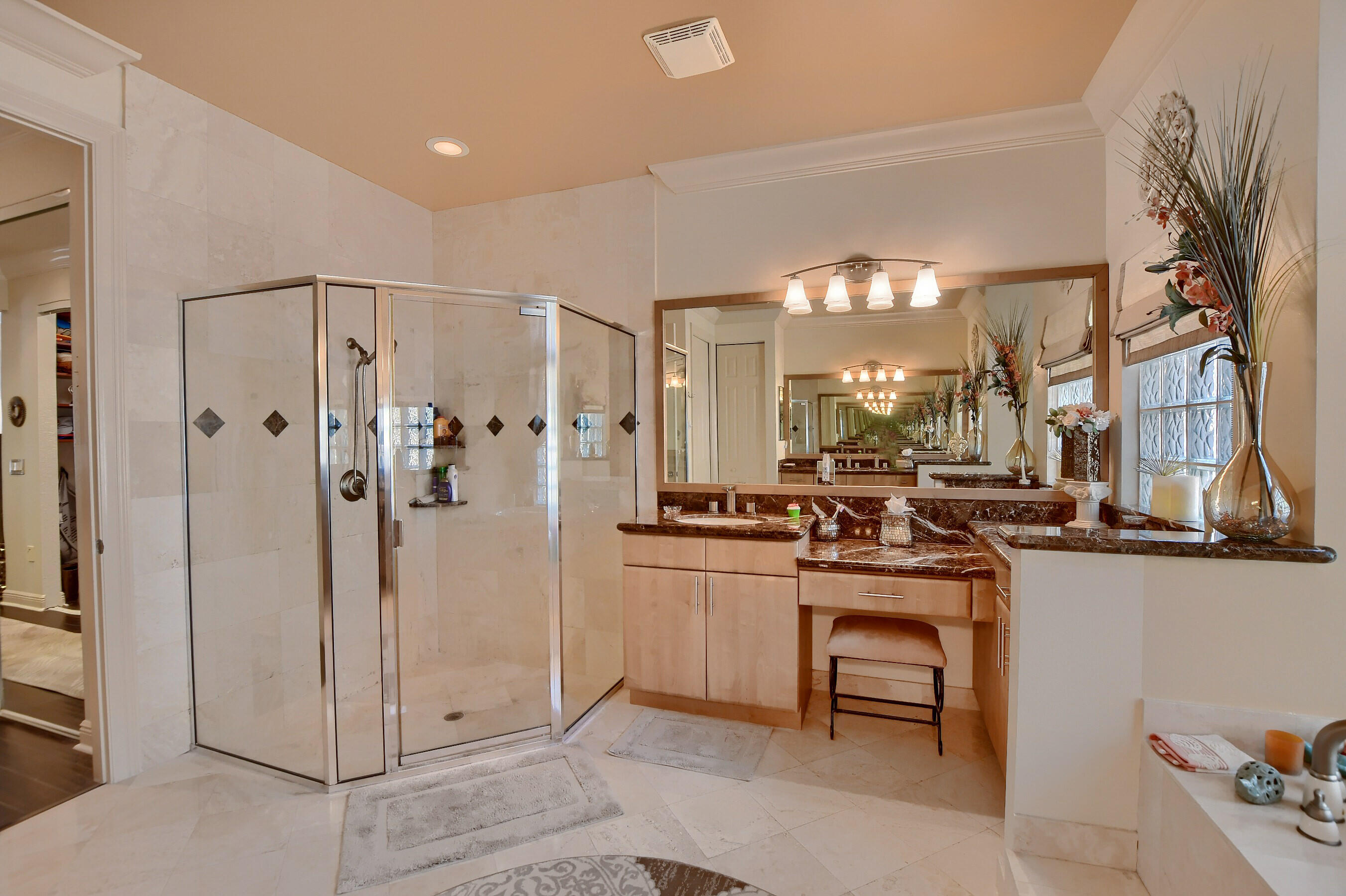 SATURNIA ISLES - Residential