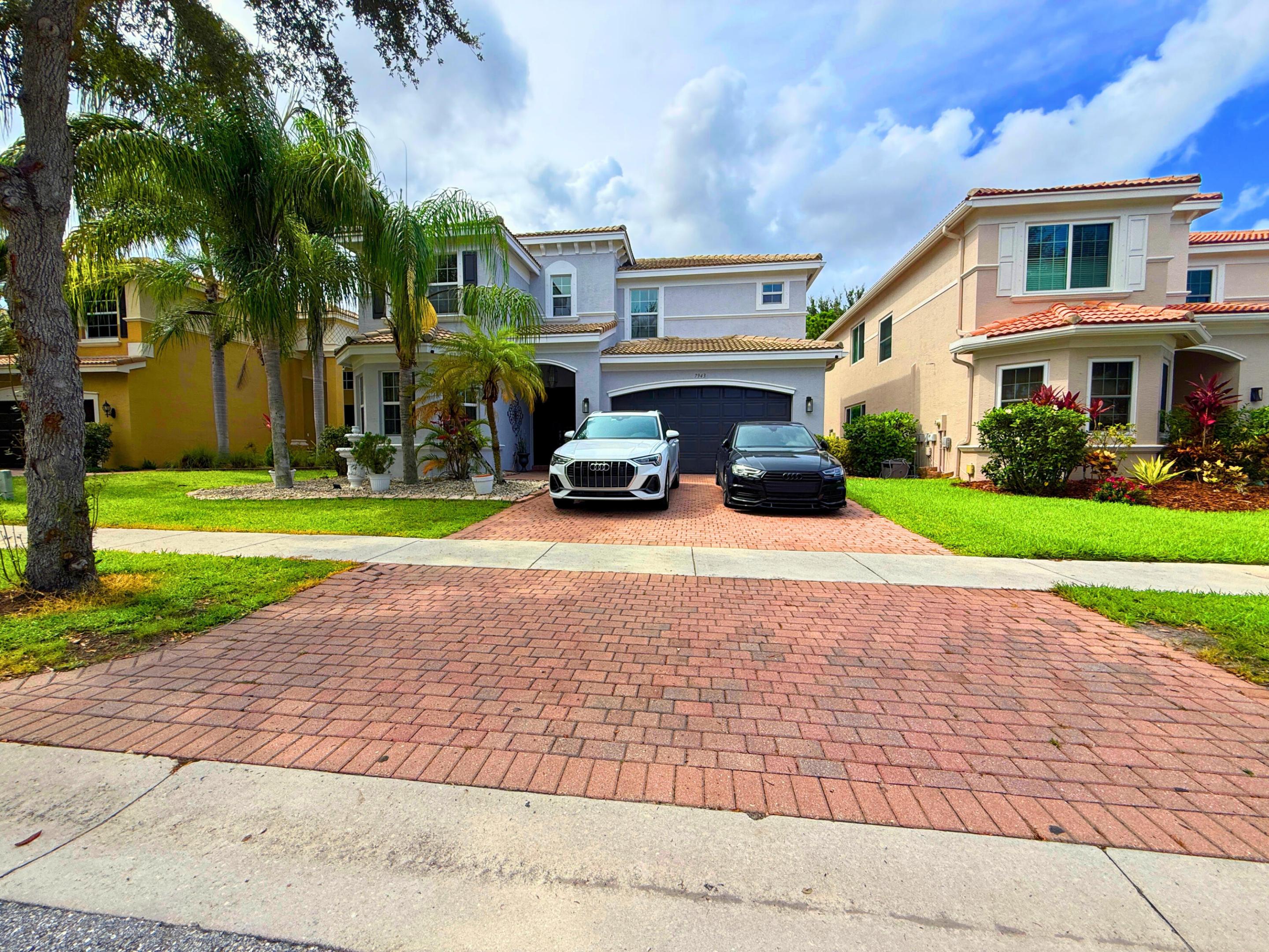 7943 Emerald Winds Circle