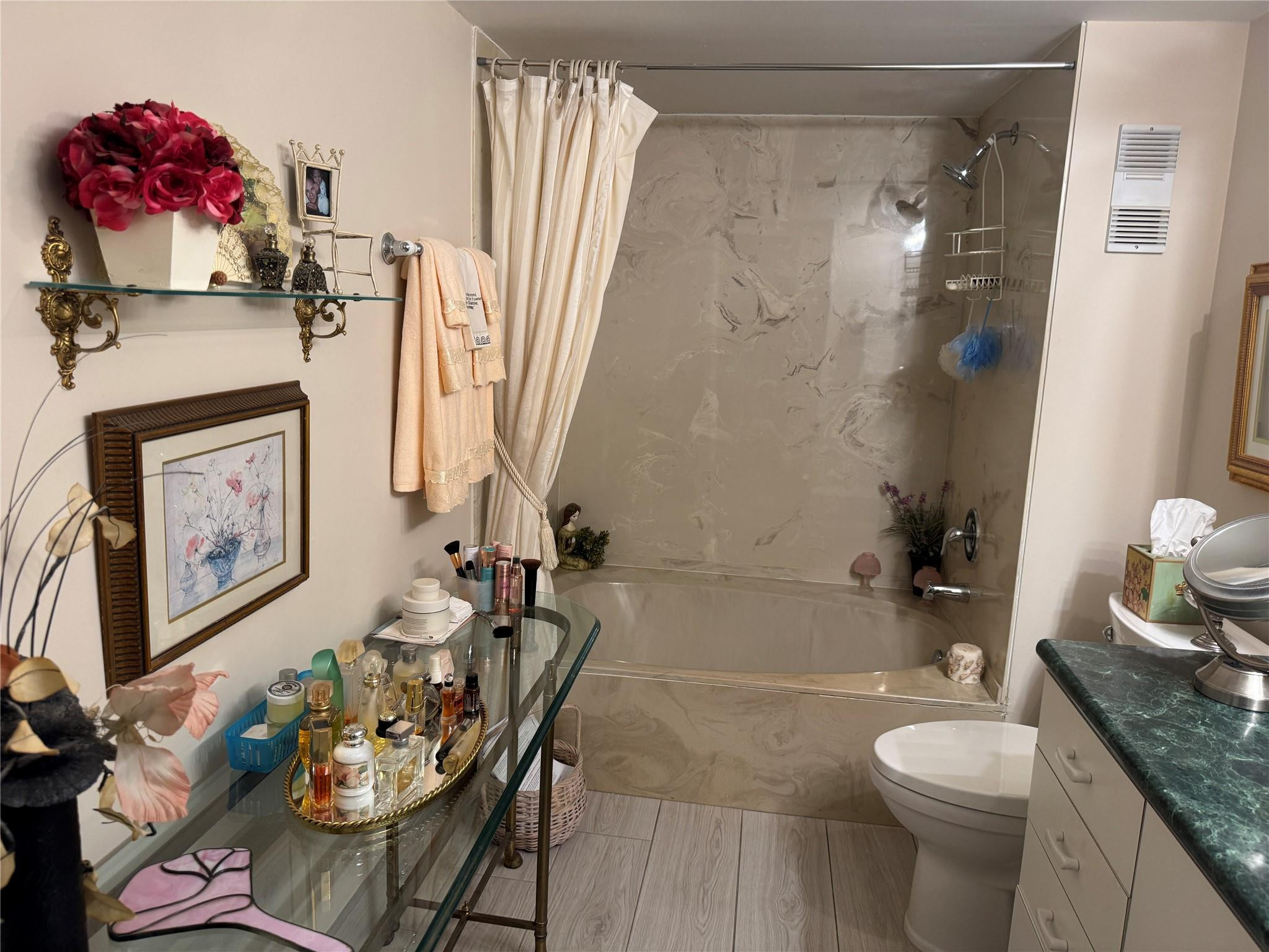 Boca Teeca - Residential