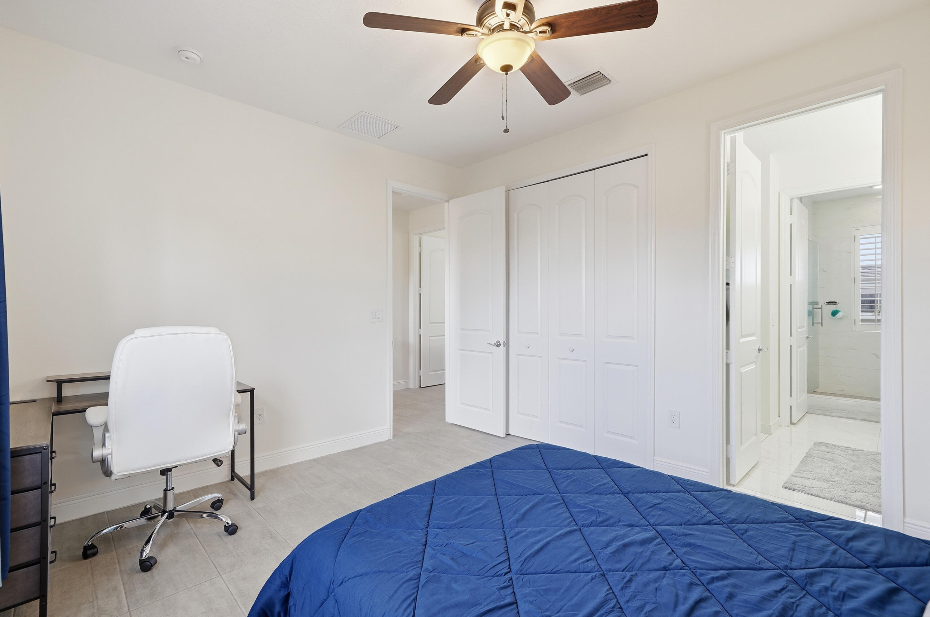 VENETIAN PARC - Residential