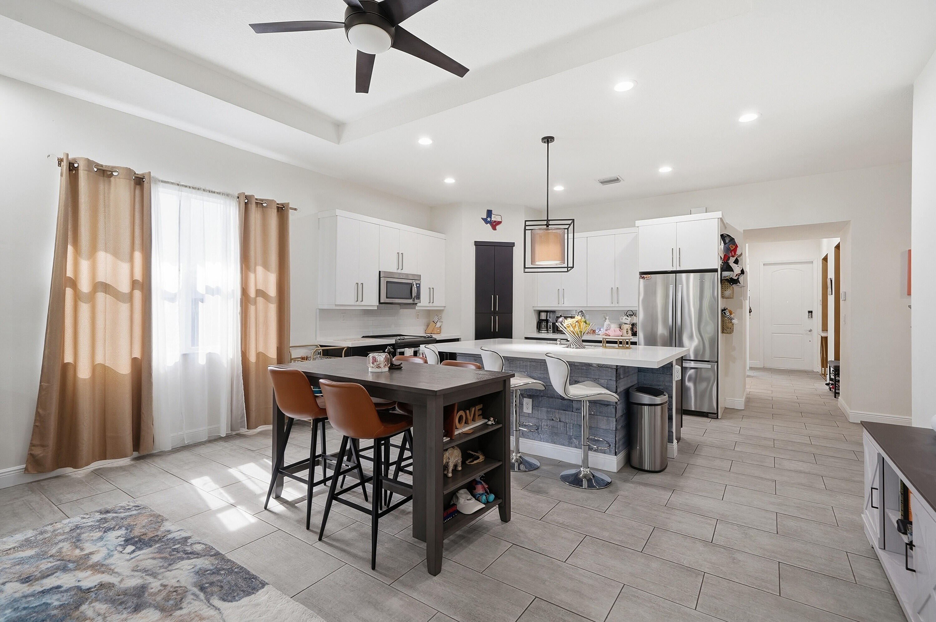 VENETIAN PARC - Residential