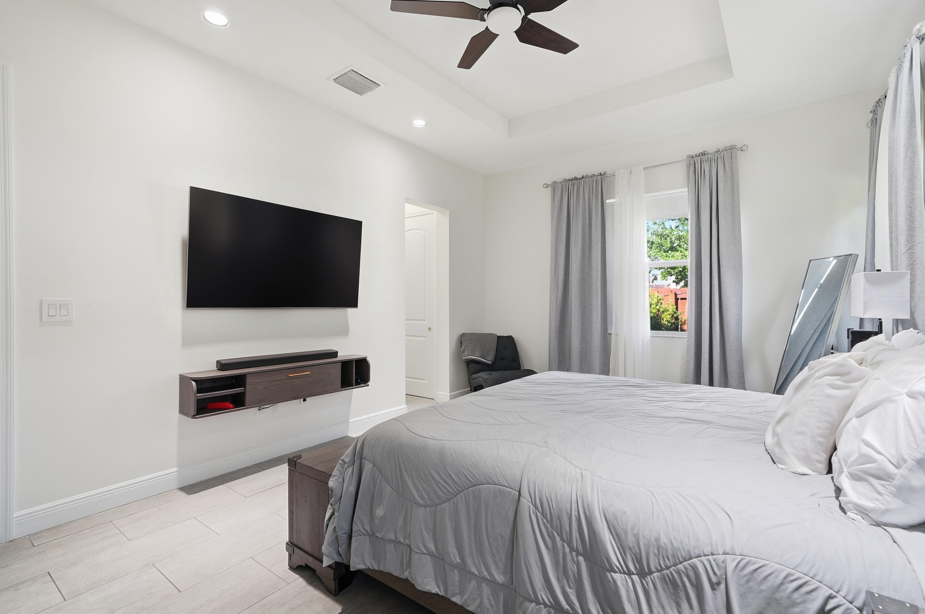 VENETIAN PARC - Residential