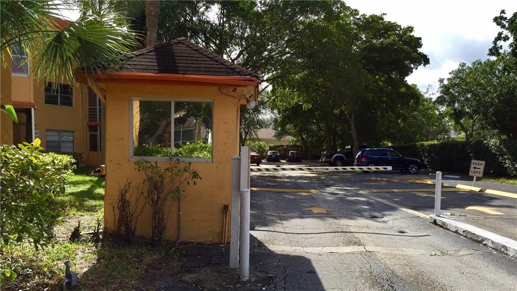 Heritage Circle - Residential