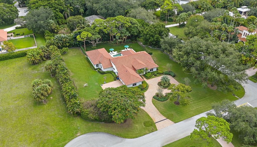 Photo of 5801 Whirlaway Road, Palm Beach Gardens, FL 33418 (MLS # R11120431)