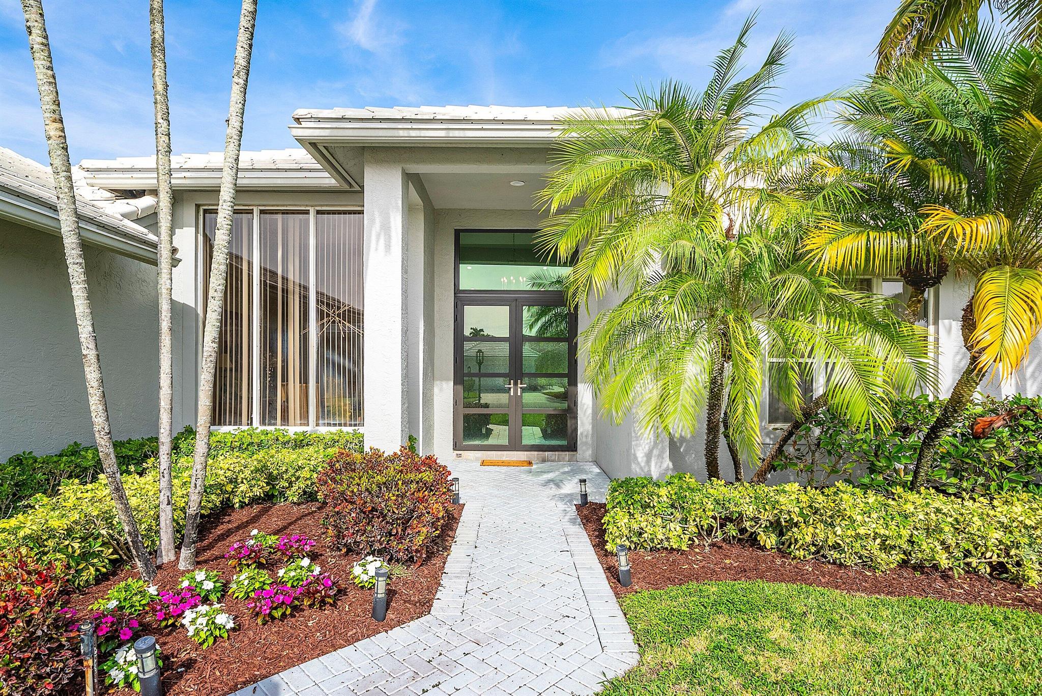 10446 Stonebridge Boulevard, Boca Raton, FL, 33498/$925,000 1 10446 Stonebridge Boulevard