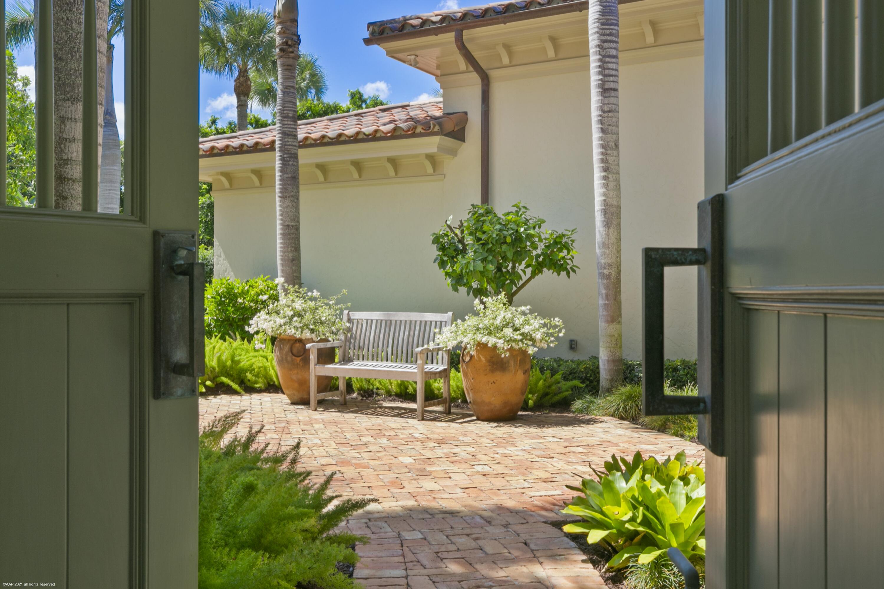 Jupiter Island - Residential