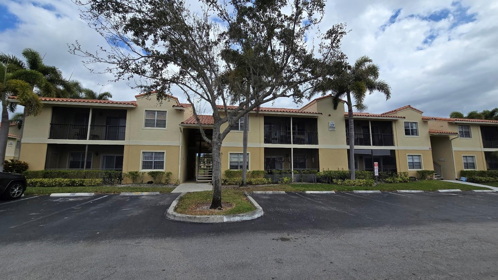 Royal Poinciana Condo - Residential Lease