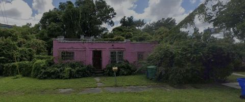 660 NW 43rd Street Miami FL 33127