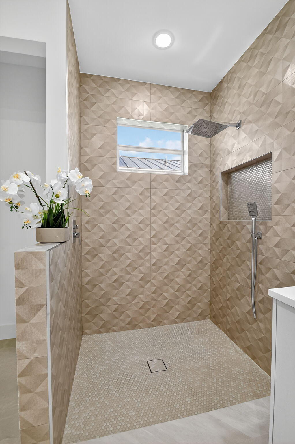 PINE GARDENS - Residential