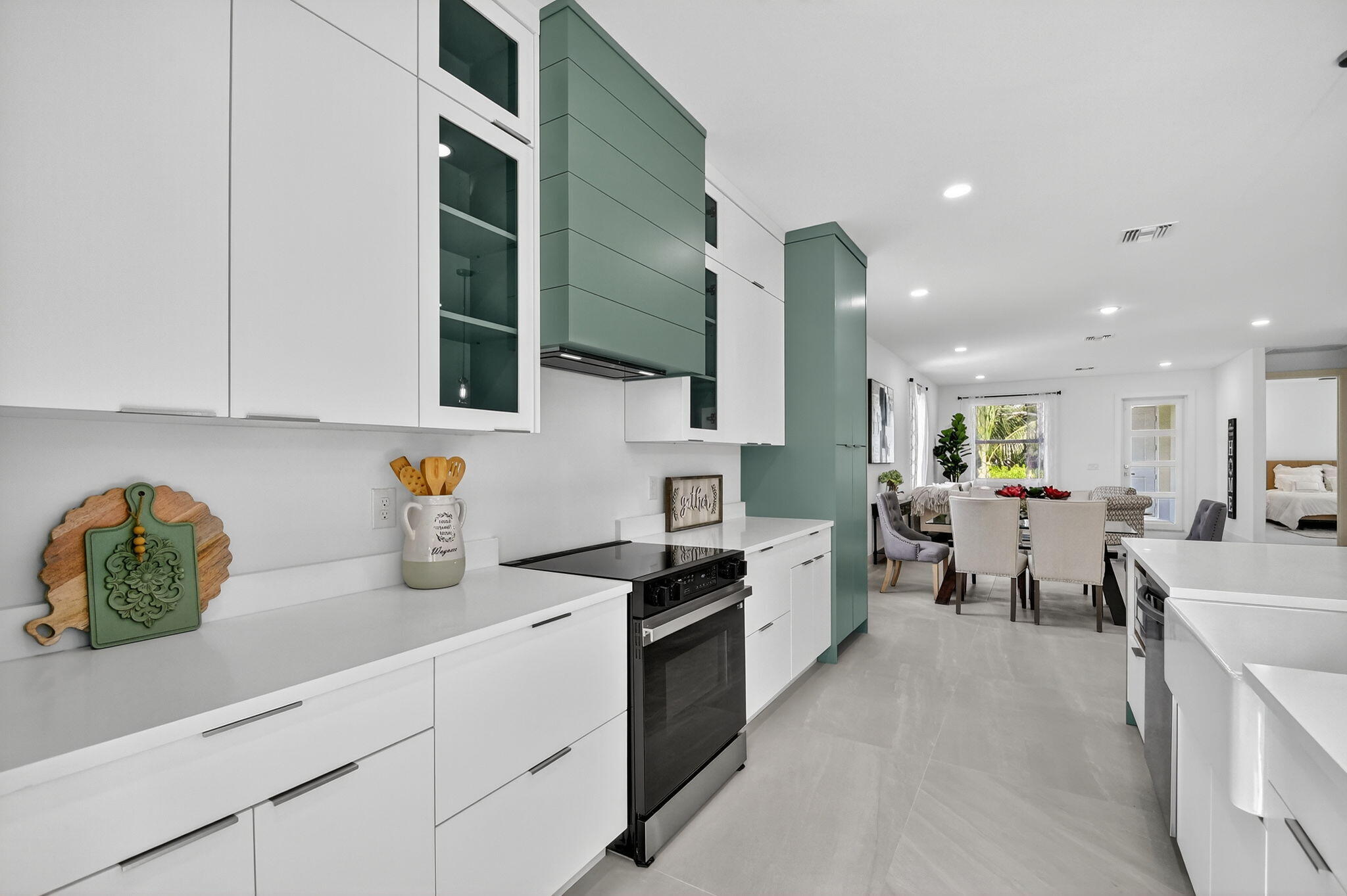 PINE GARDENS - Residential