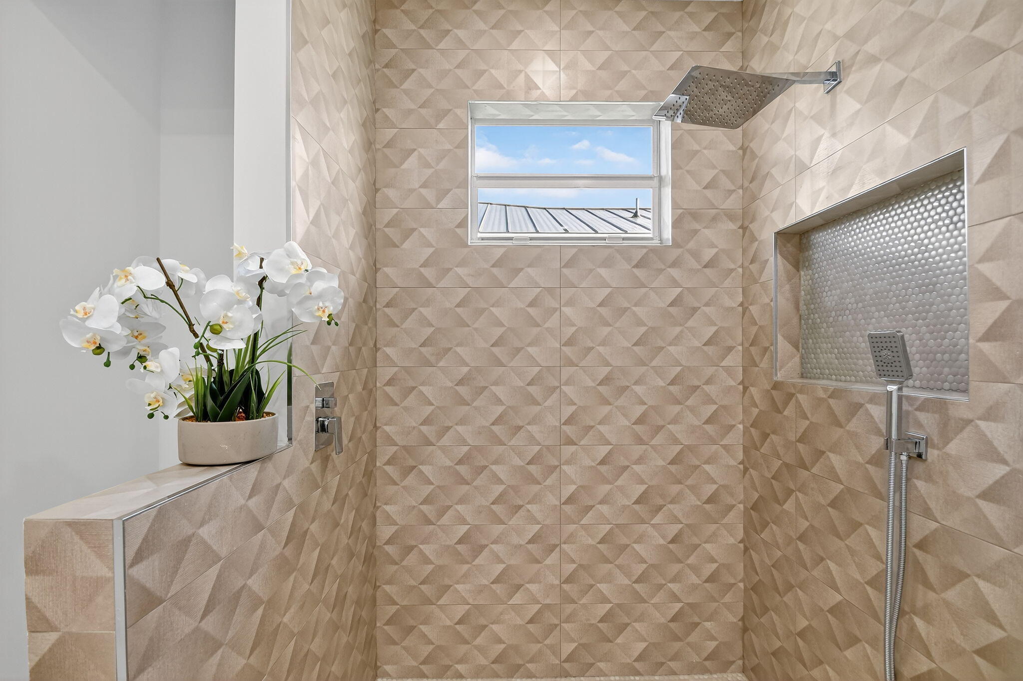 PINE GARDENS - Residential