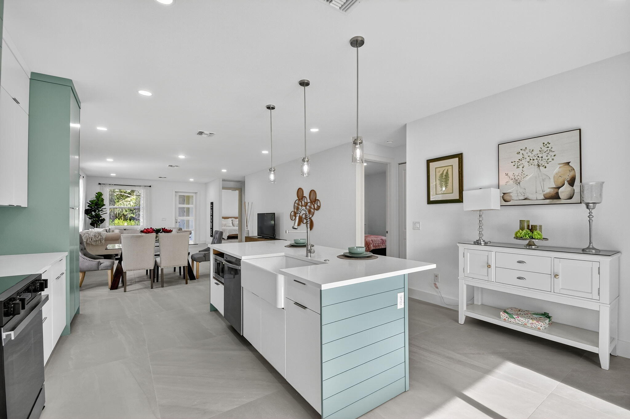 PINE GARDENS - Residential