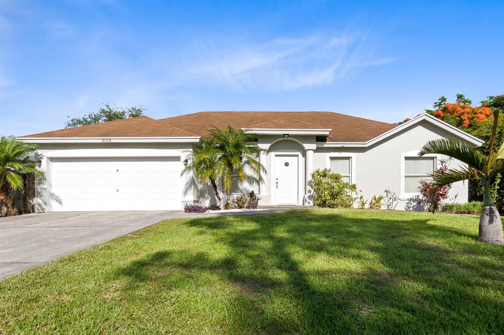 Photo of 3014 SW Lucerne Street, Port Saint Lucie, FL 34953 (MLS # R10723782)