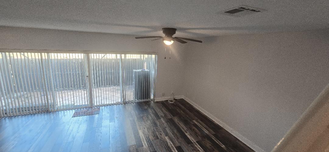 Townhouses at Jacaranda - Residential