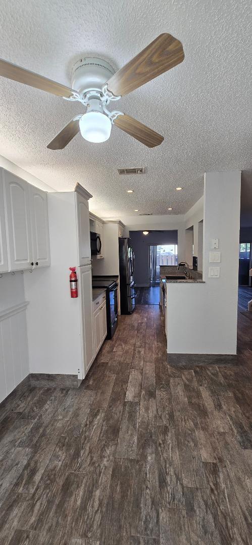 Townhouses at Jacaranda - Residential