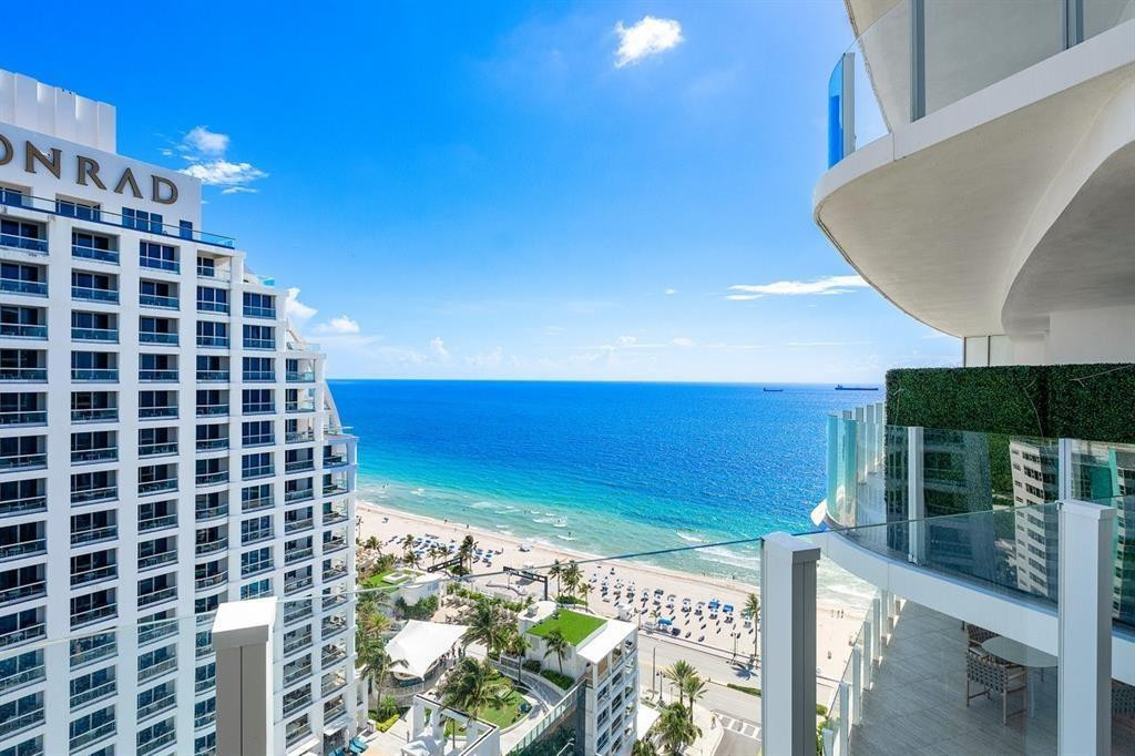 FOUR SEASONS - Residential Lease