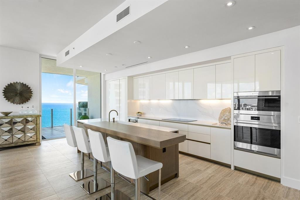 FOUR SEASONS - Residential Lease