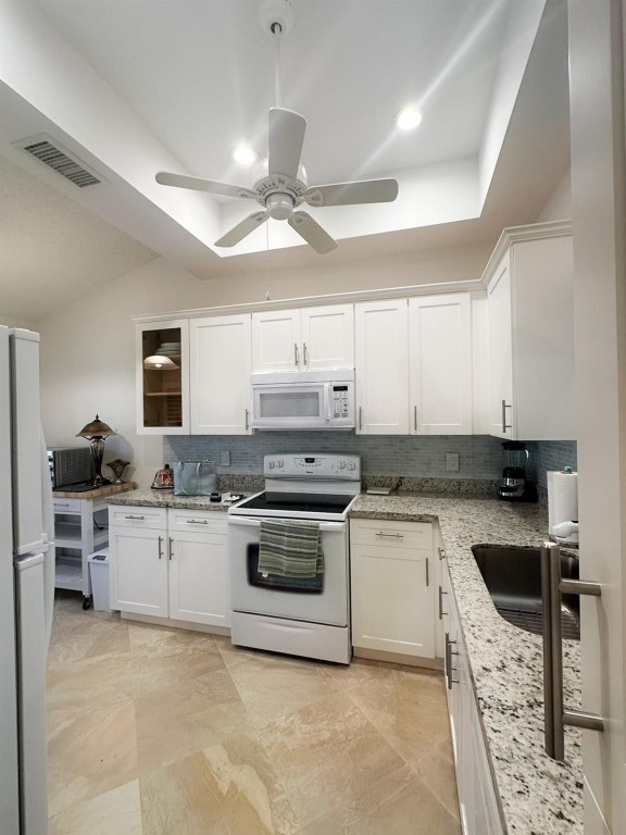 10980 Lake Front Place 10980