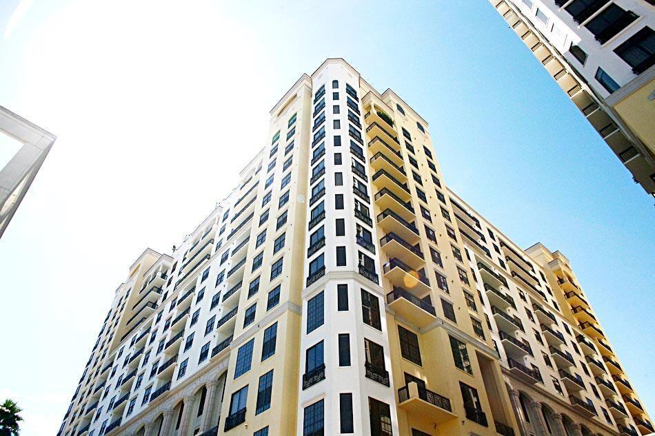 ONE CITY PLAZA CONDO - Residential Lease